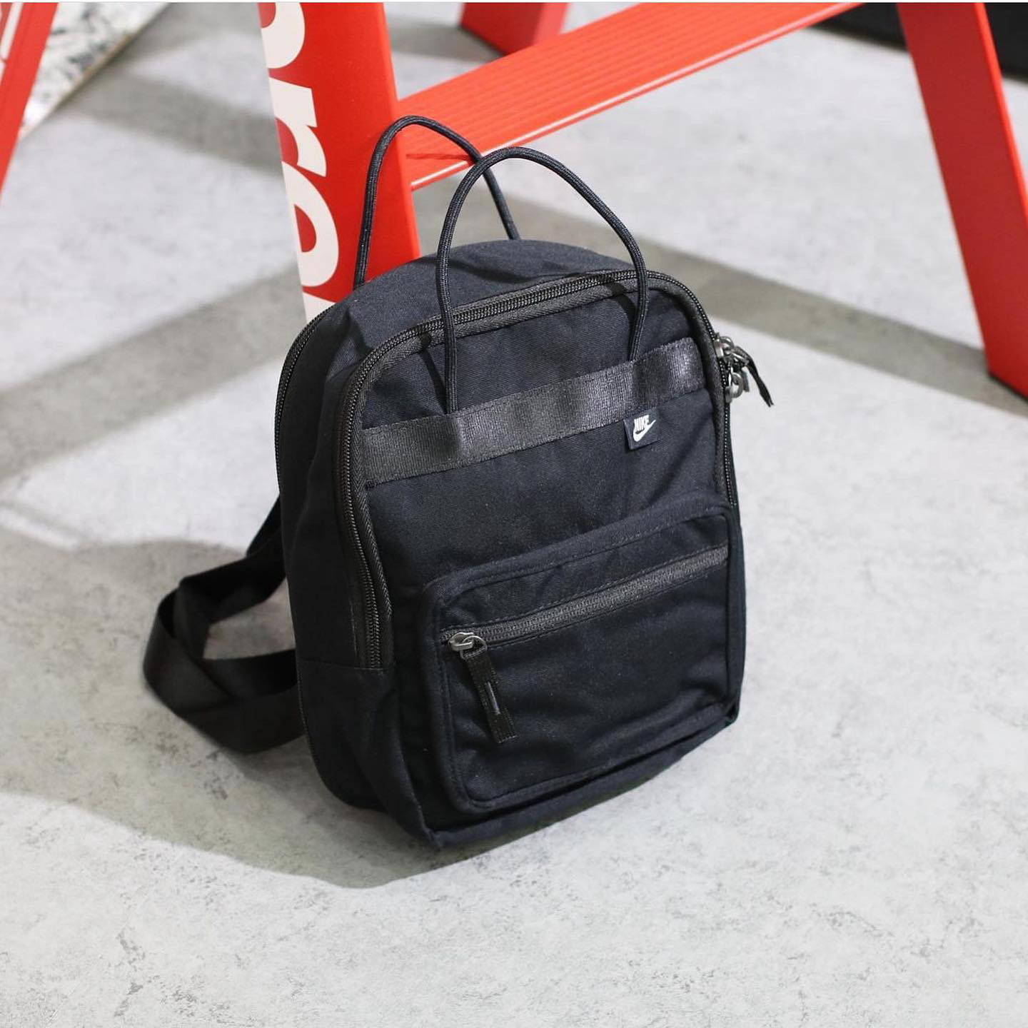 Nike Tanjun Mini Backpack BLACK