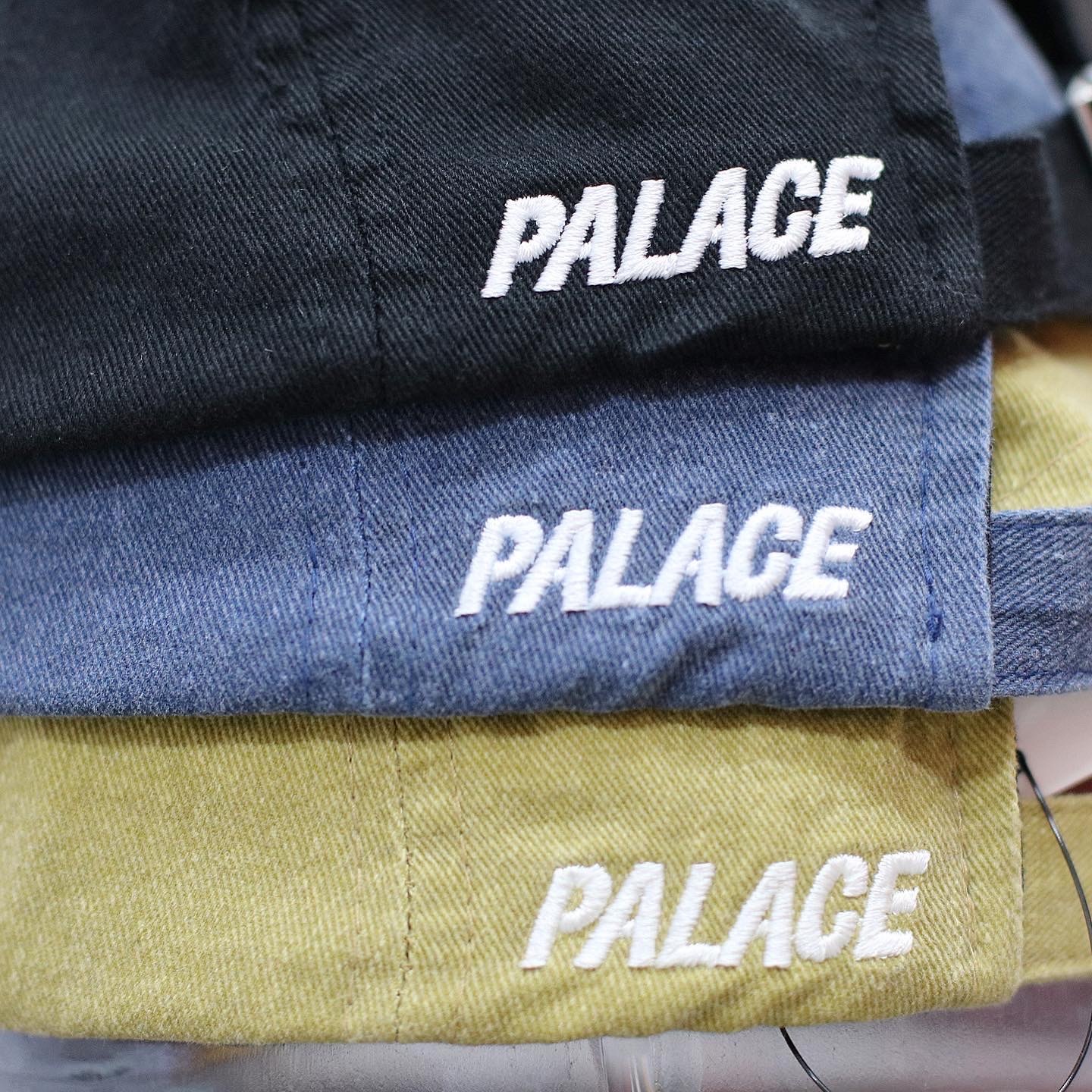 Palace Pigment P 6-Panel Cap Black/Gold/Navy