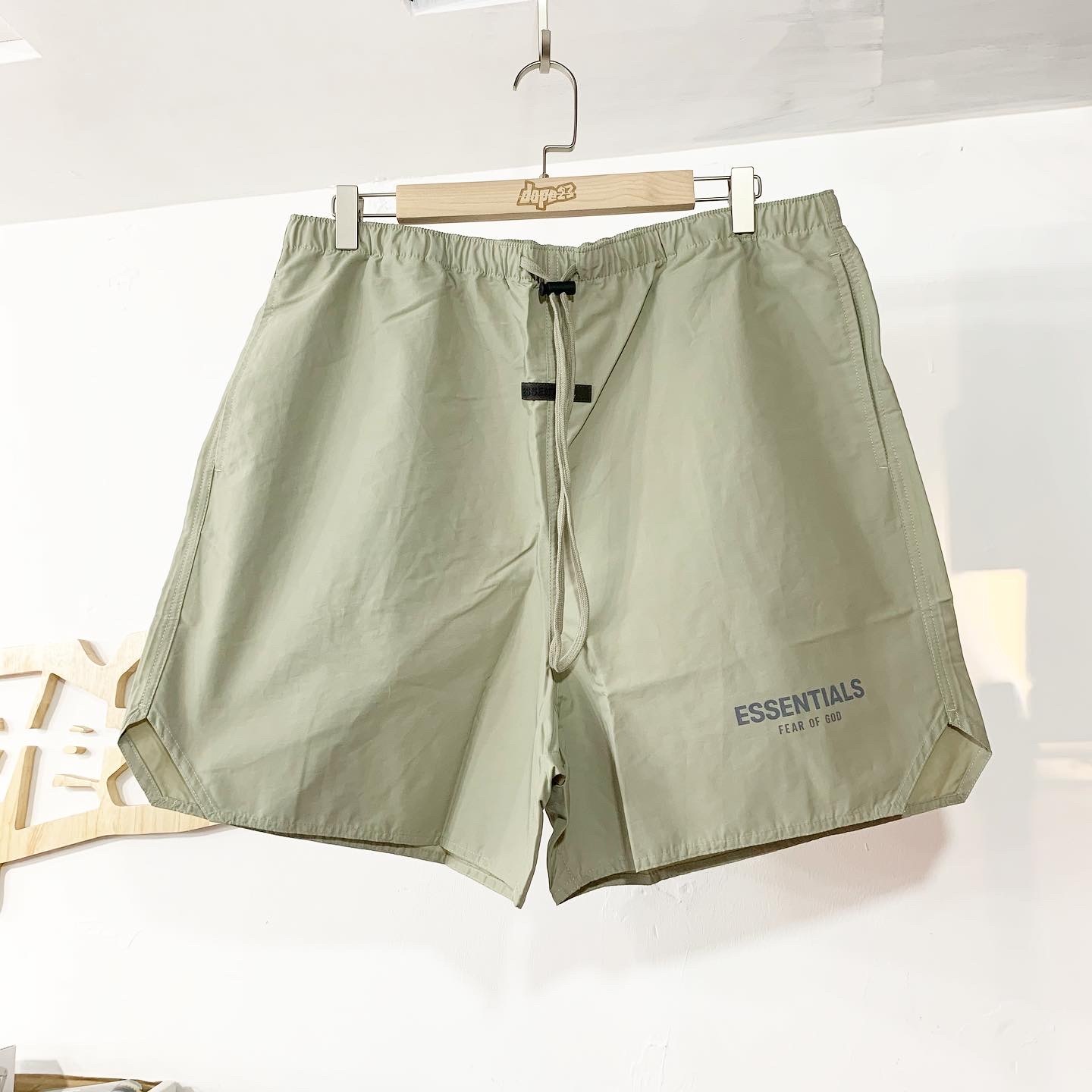 Fear Of God Essentials SS21 Volley Shorts 3M短褲 Pistachio