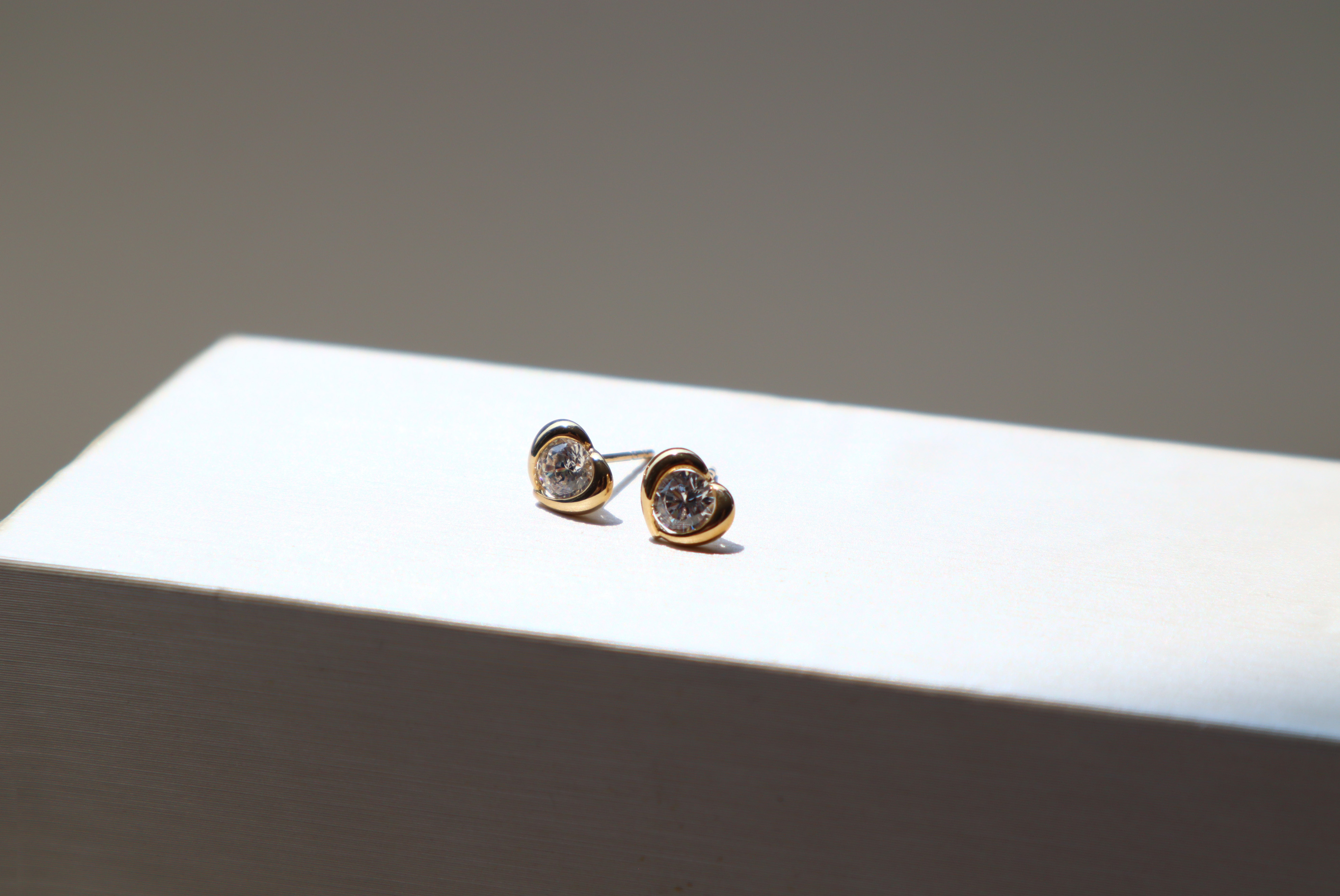 10K/心動滿鑽耳環