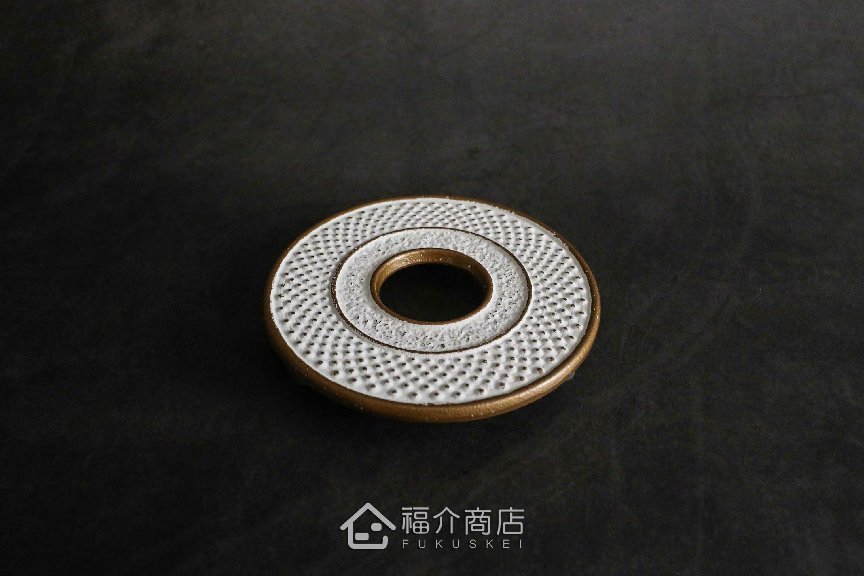 放茶壺或鍋子的鑄鐵隔熱墊