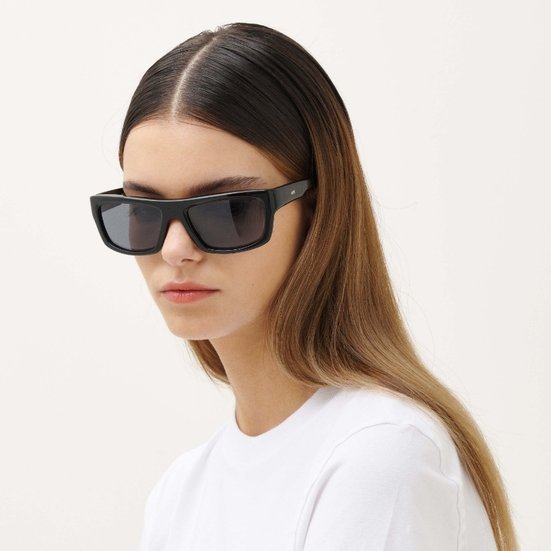 MW | DENNIS - 夜黑