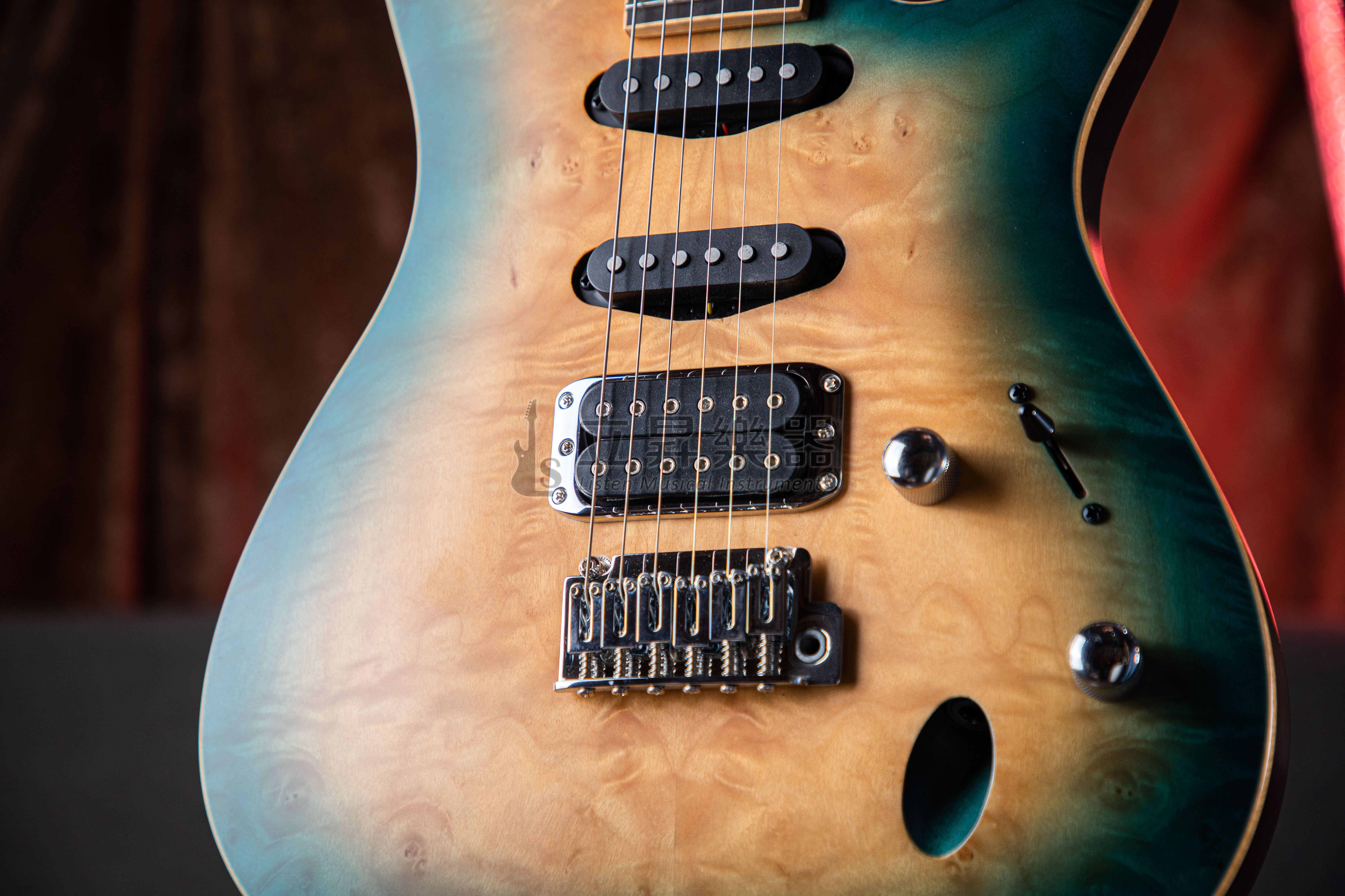 Ibanez Ibanez SA460MBW-SUB 單單雙 小搖座 楓木樹瘤面板 奧古曼琴身 楓木琴頸 夕陽藍色漸層 電吉他 第 5 張圖片｜三峽吉他 / Bass