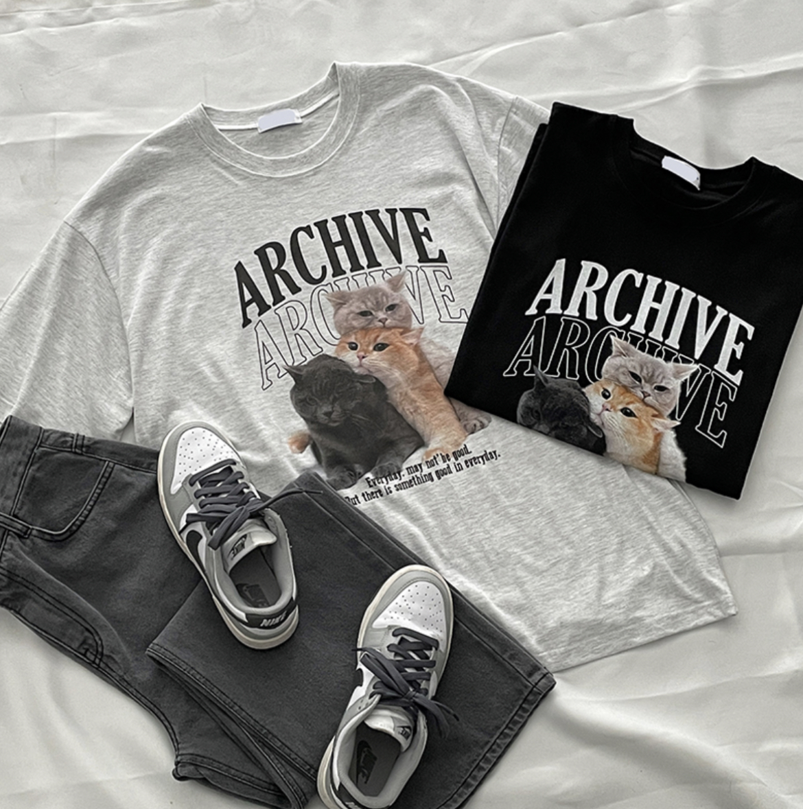 KR ARCHIVE CATS TEE 2 COLORS