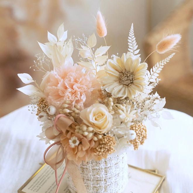 淺橘永生康乃馨小香盆花