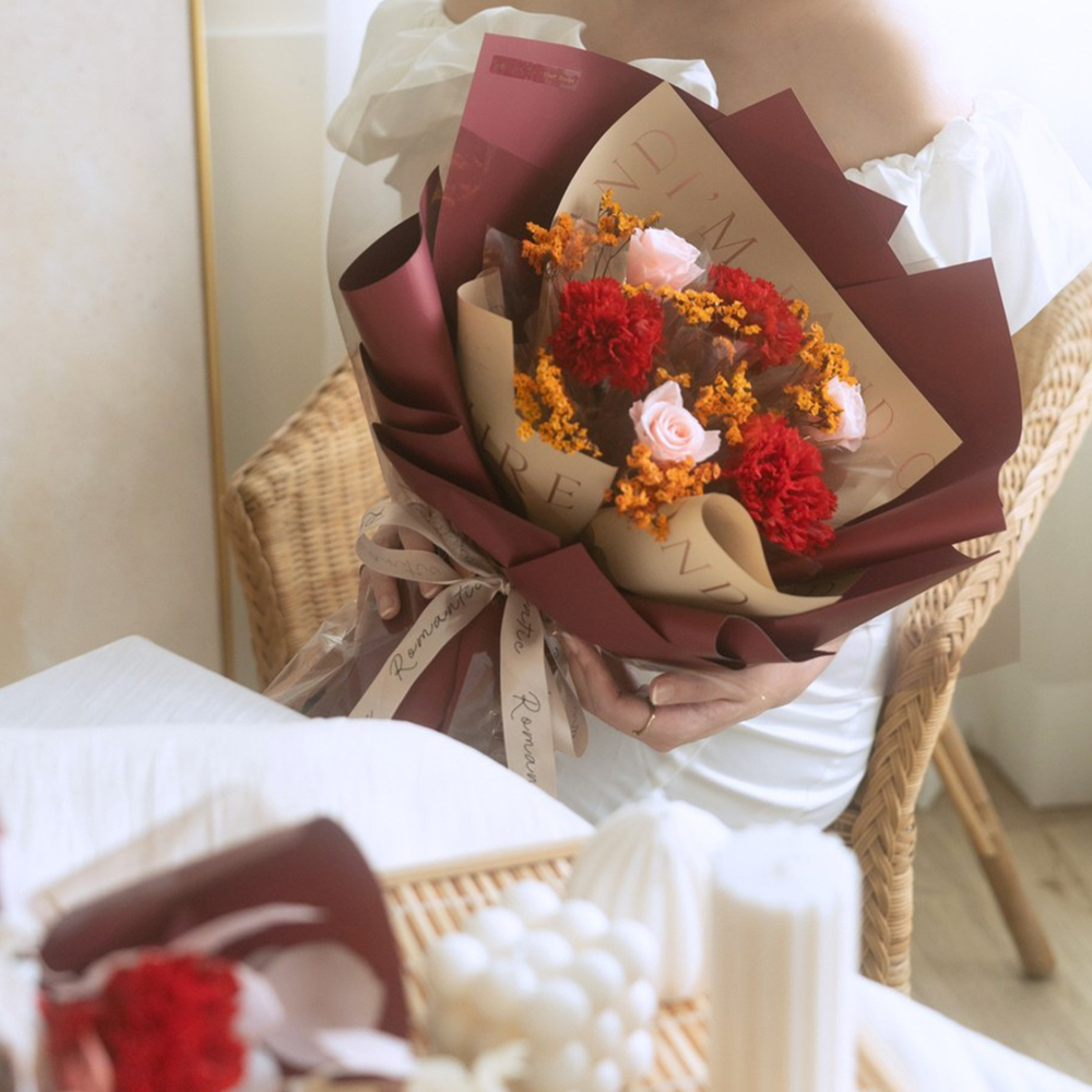 紅色永生康乃馨 簡約質感母親節花束