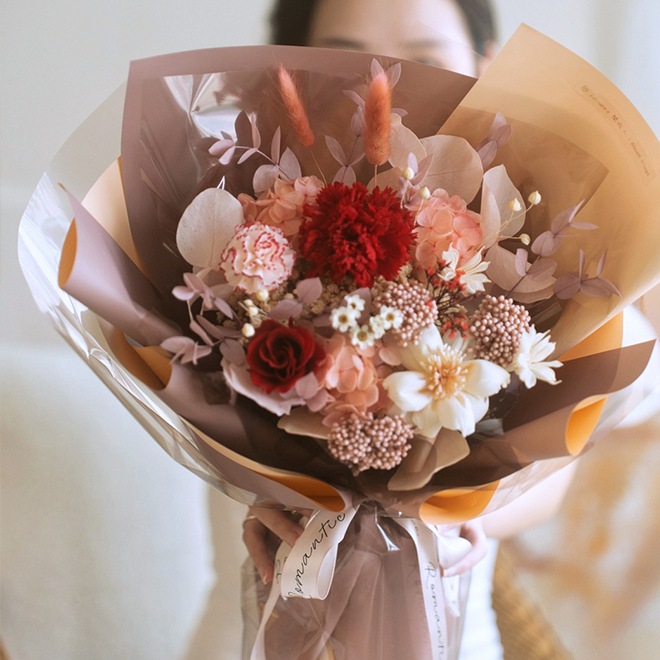 質感紅色康乃馨母親節永生花束