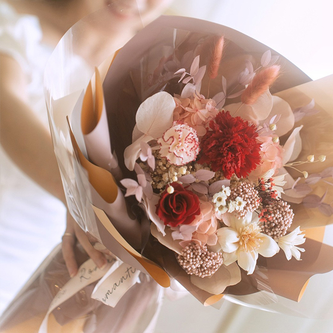 質感紅色康乃馨母親節永生花束