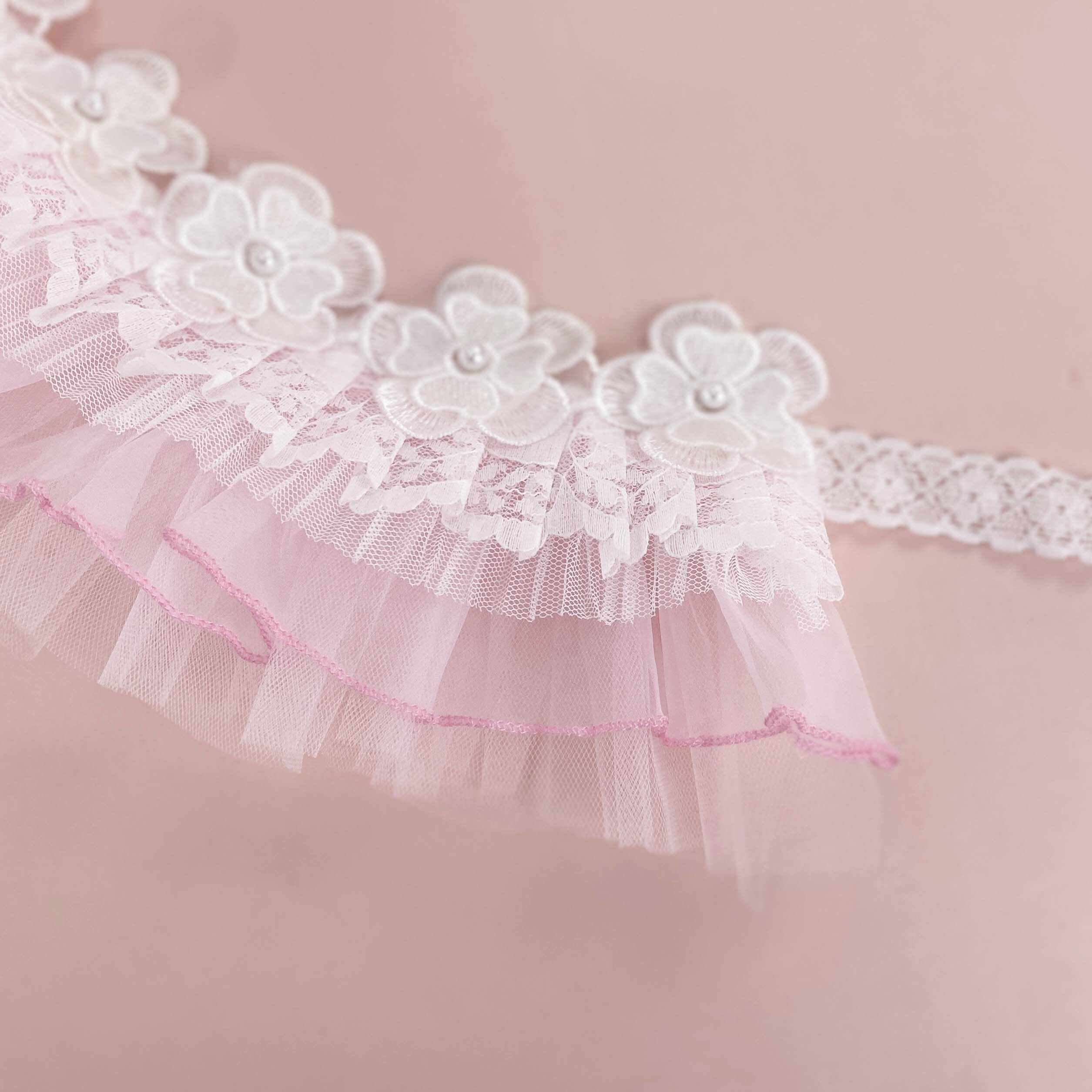 White Floral  Lace Collar