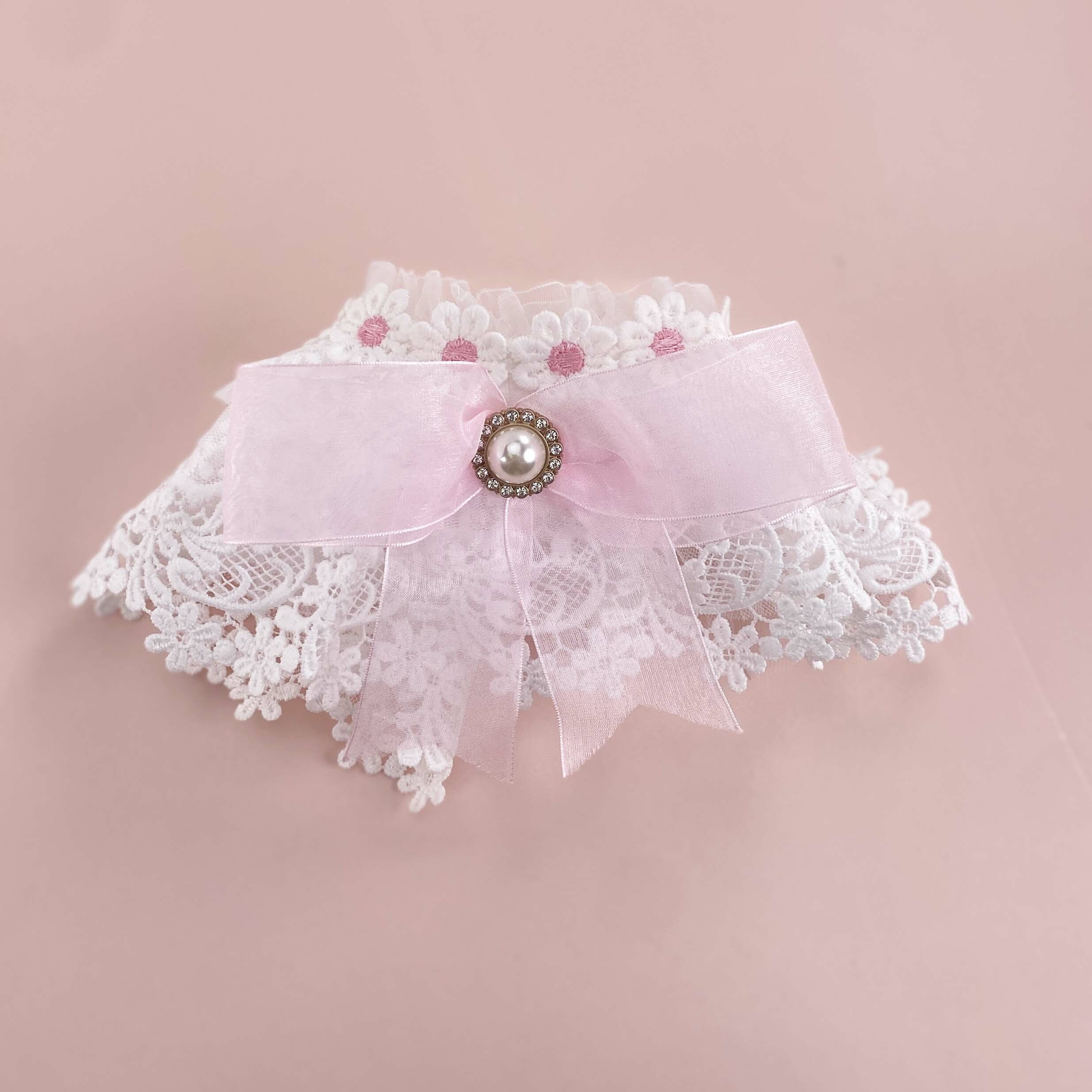 Fancy Pink Bow Lace Collar
