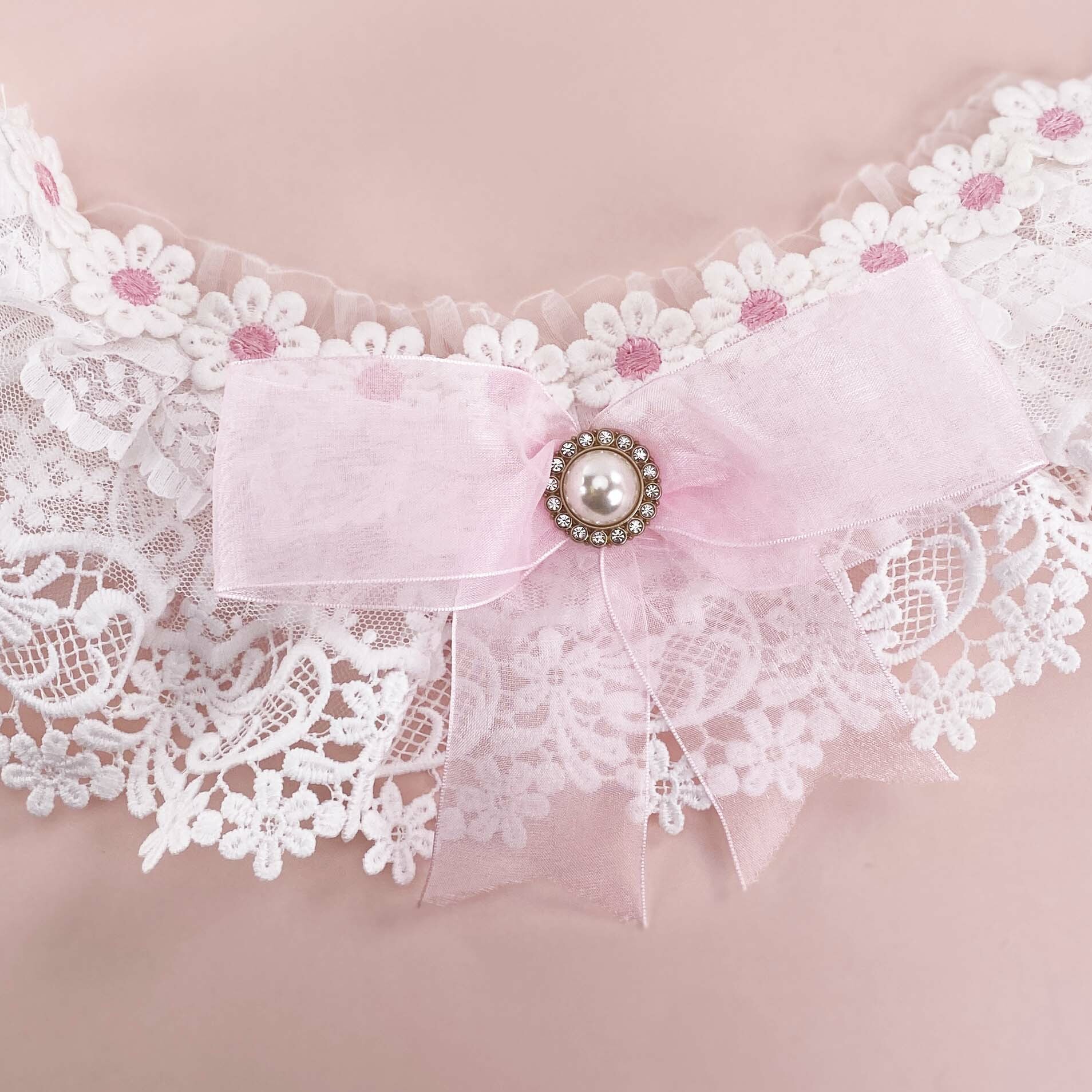 Fancy Pink Bow Lace Collar