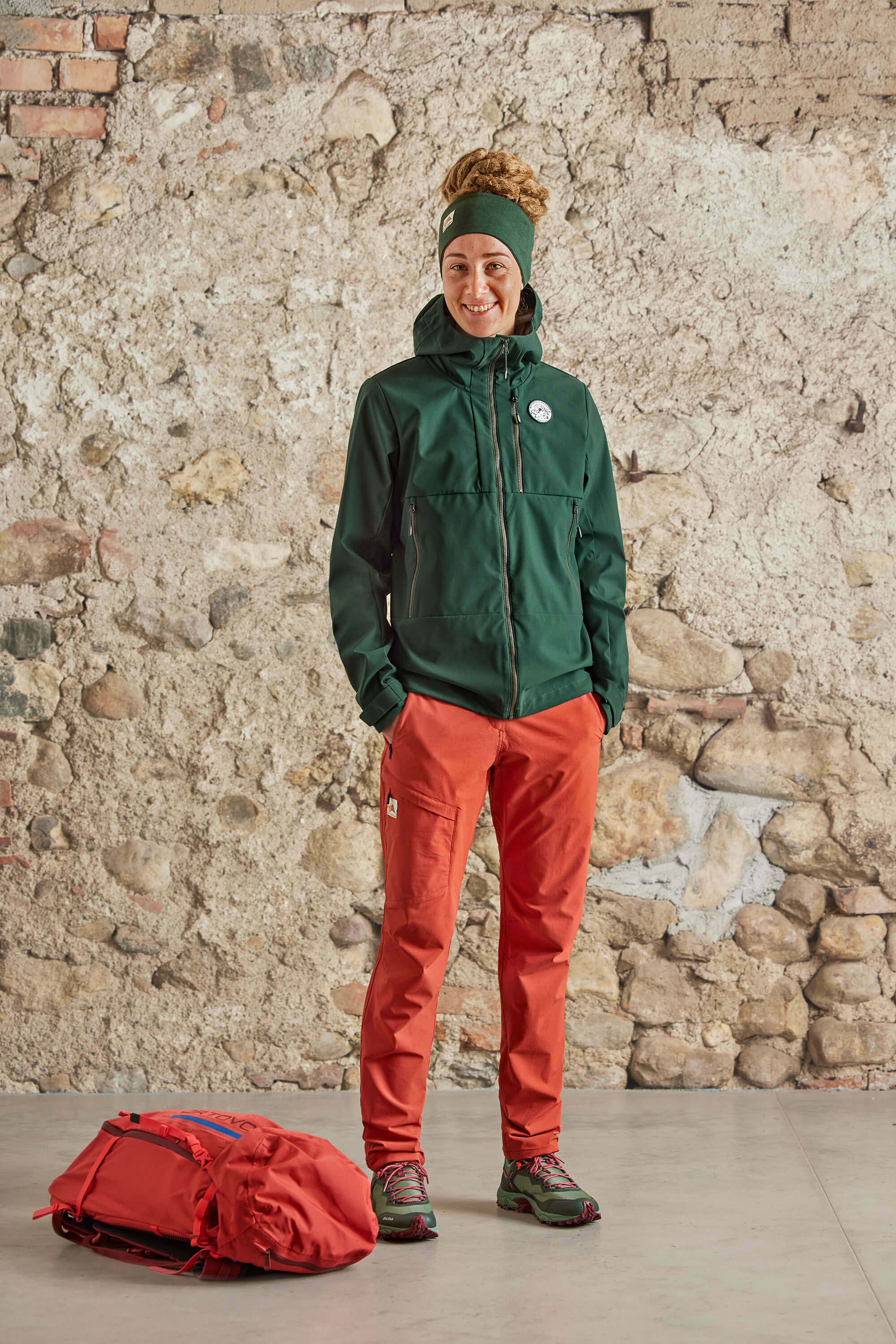 【MALOJA】女3L防風透氣軟殼外套 / 23MA35103-[藍橘拼、綠]