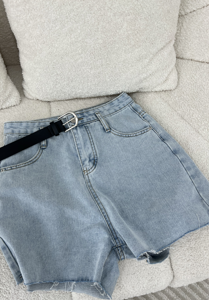 附皮帶粉皮標牛仔短褲
