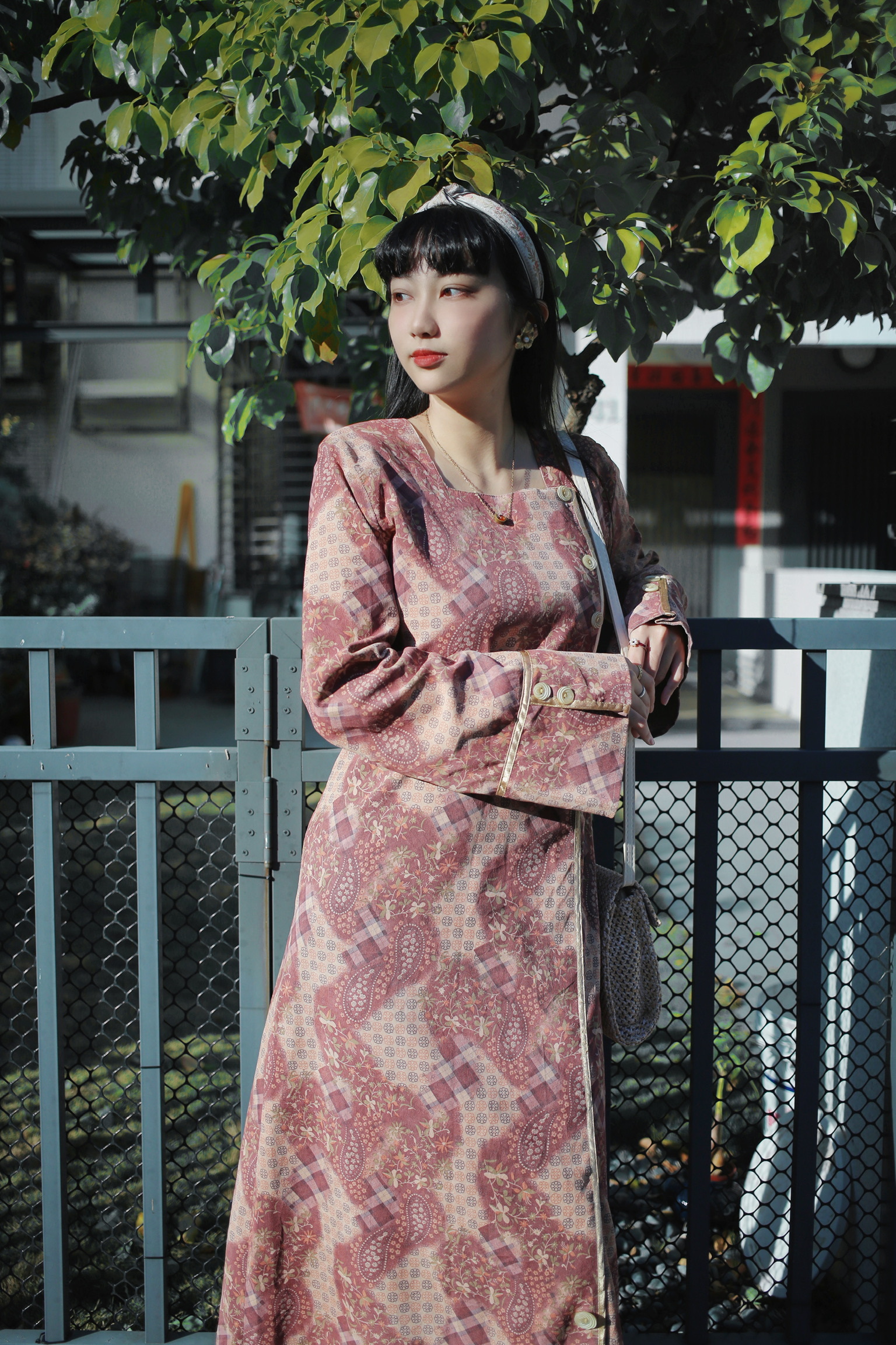 Vintage Dress / 古著喇叭袖變形蟲花朵格紋圖案洋裝