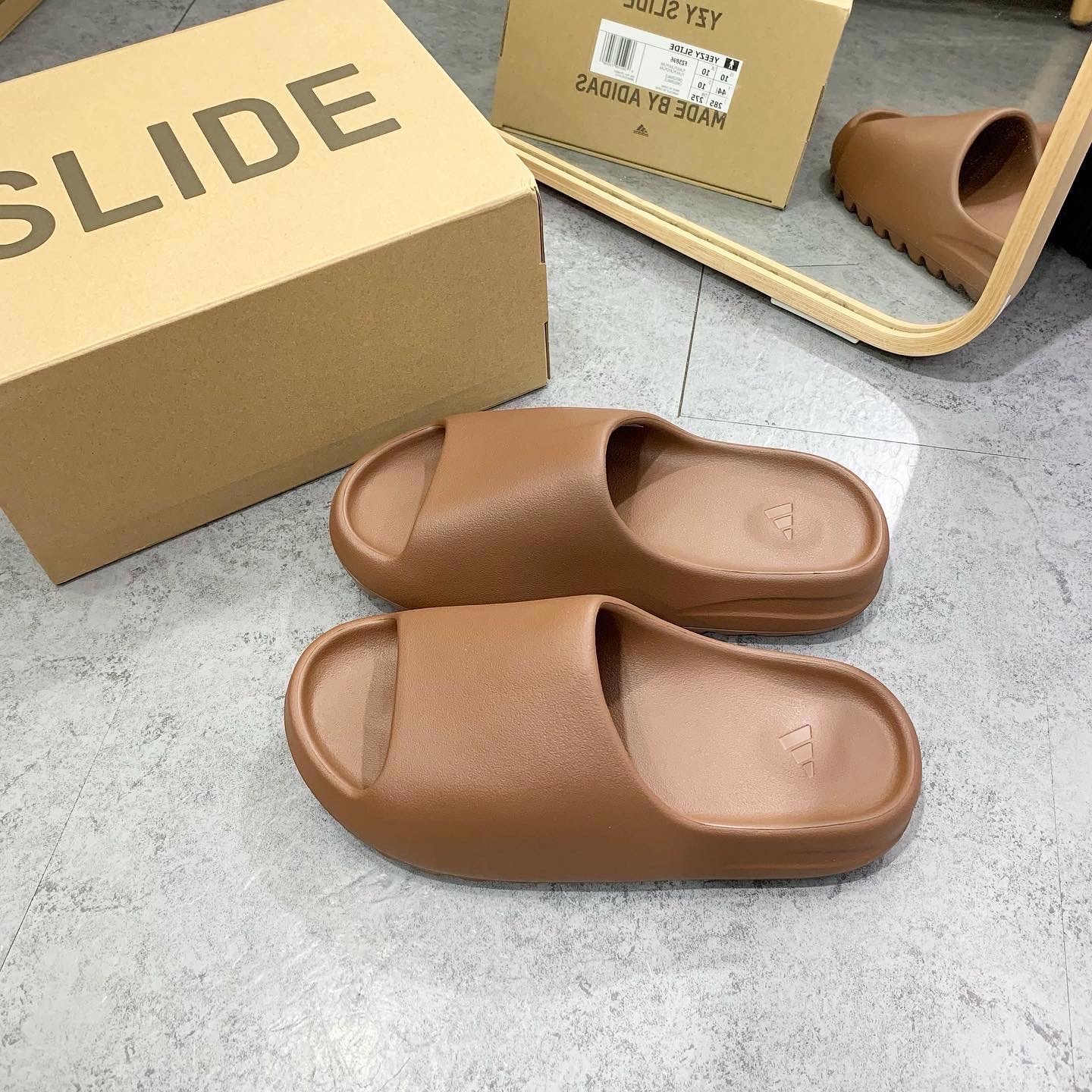 adidas Yeezy Slide Flax FZ5896