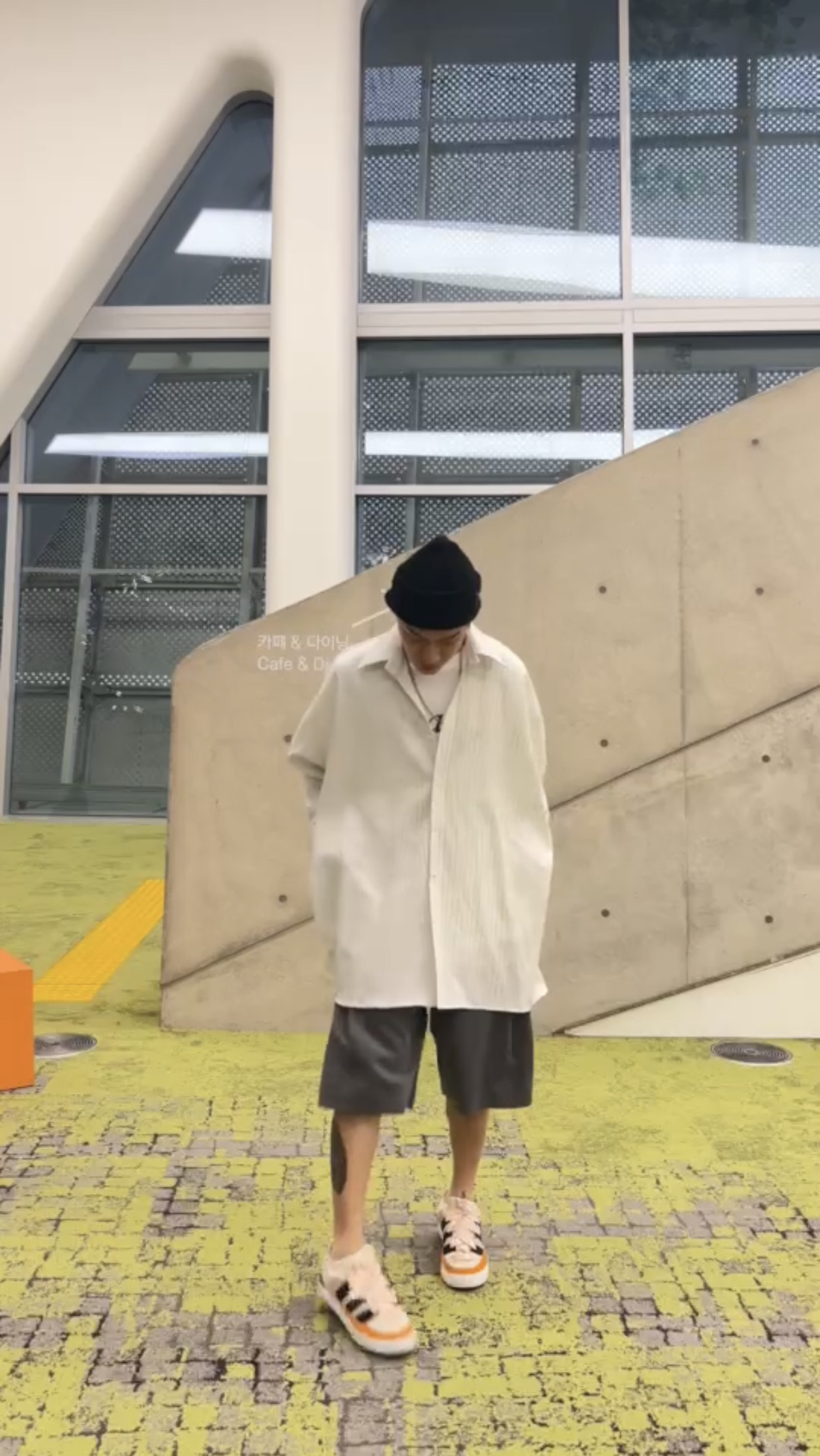 韓國2023春夏新品-闊口灰西裝短褲(下身)