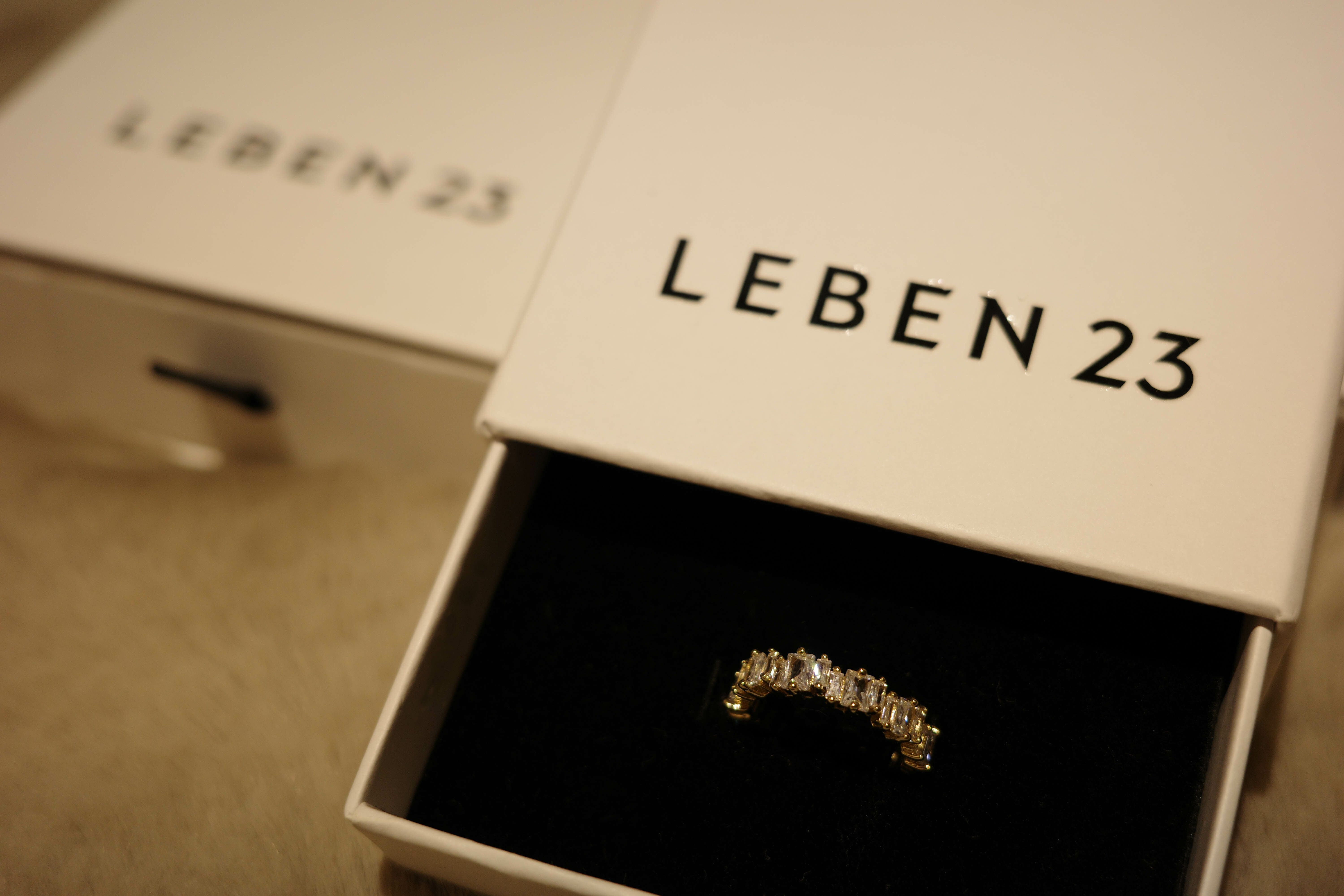 加購包裝升級│附贈LEBEN 23限量印刷卡片