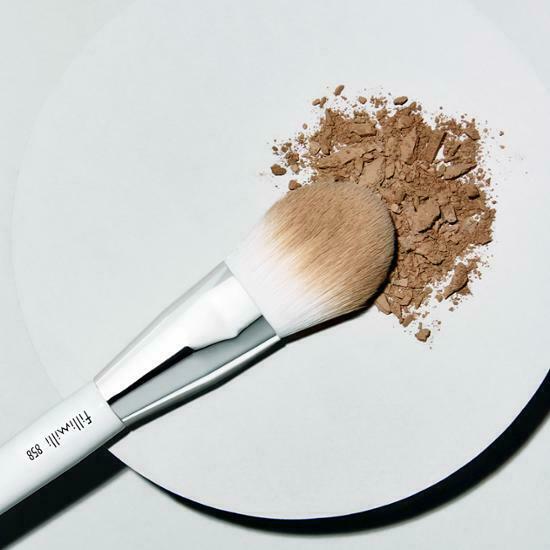 Fillimilli x Leo J - Chin Contour Brush 858