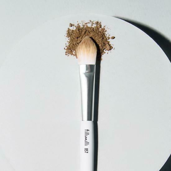 Fillimilli x Leo J - Nose Contour Brush 857