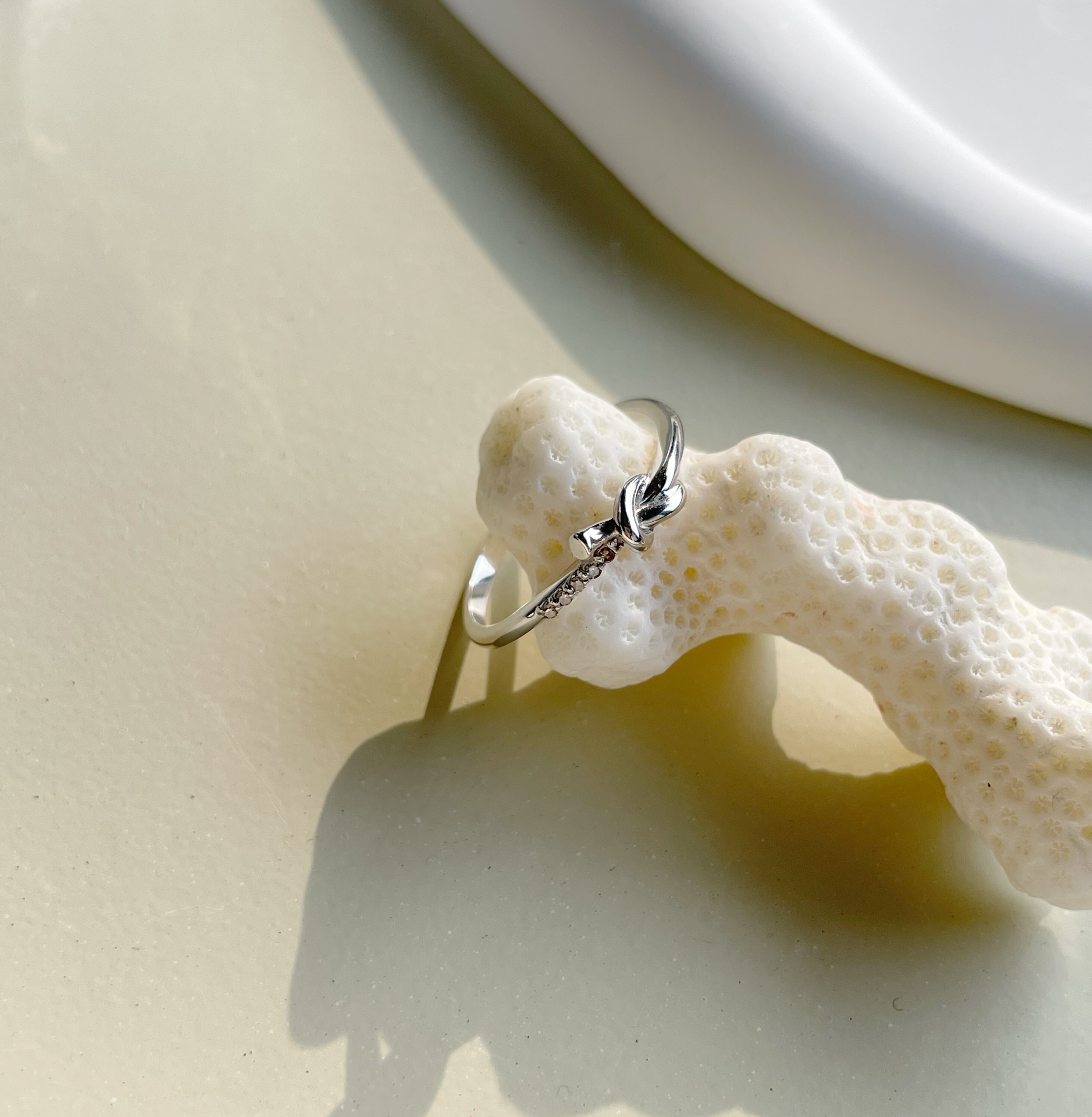 14K麵包結真鑽戒指