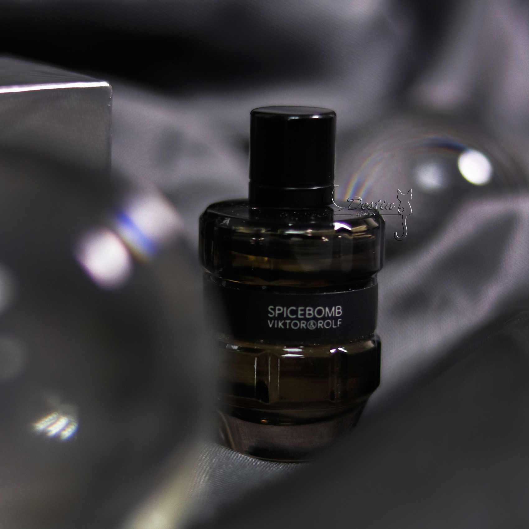 Viktor & Rolf Spicebomb 激情炸彈男性淡香水原廠Q香7mL 全新沾式