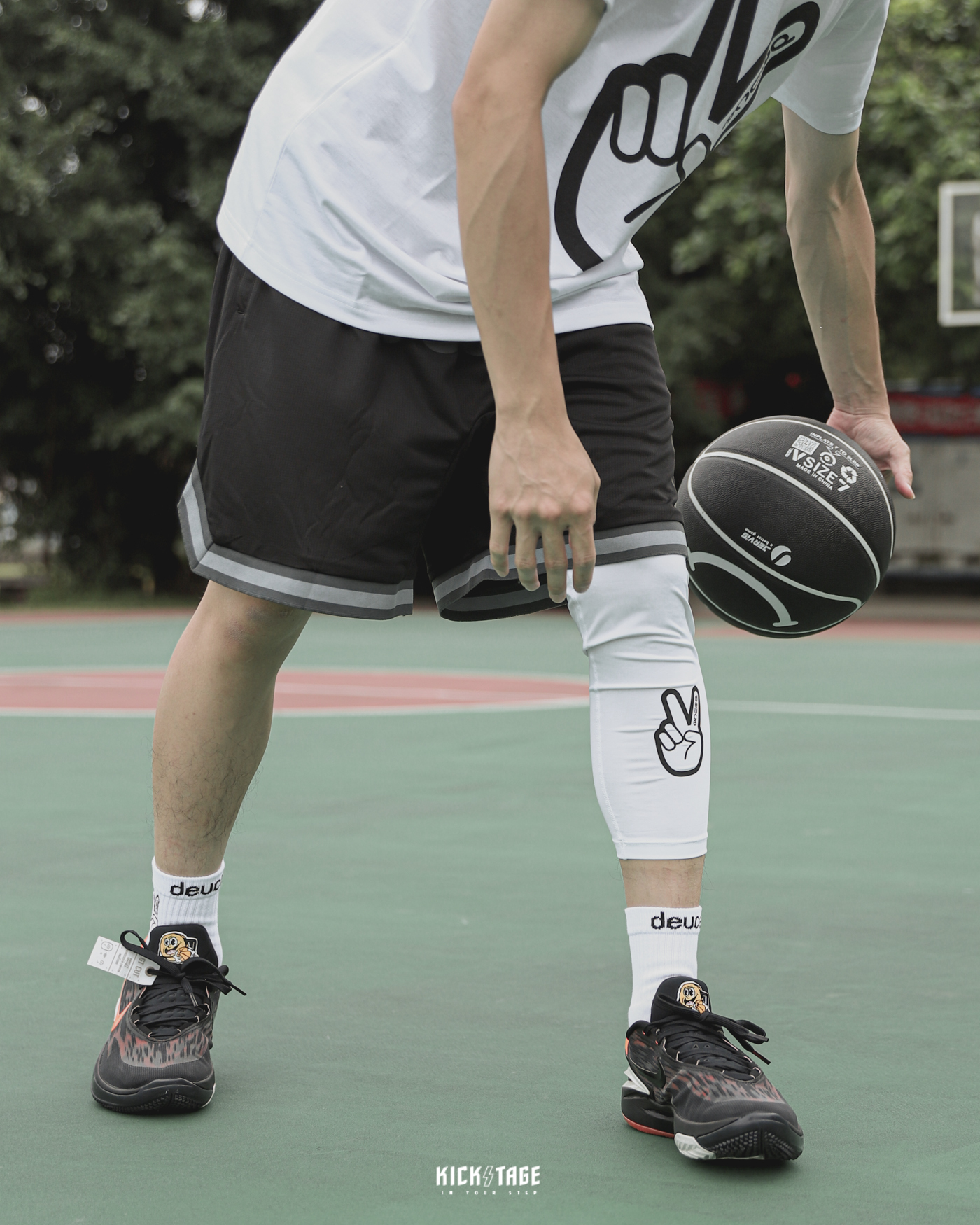 [售出無退換] Deuce Brand Performance Mid Crew 三款 刺繡LOGO 長襪 / 中筒襪 / 籃球襪【DE009】ABshorts