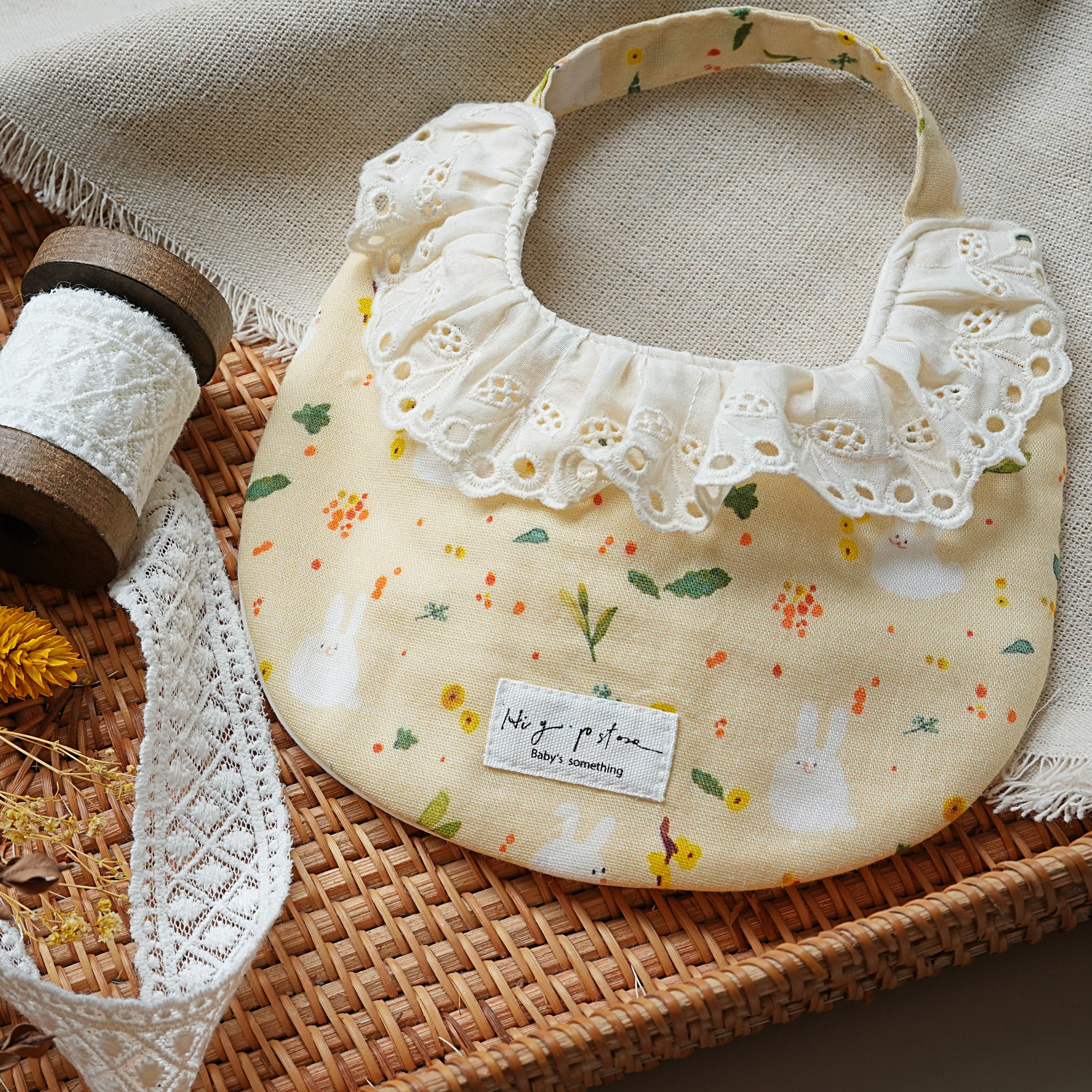 Hi Y.P store-手作圍兜-獨家設計款-橙花兔兔