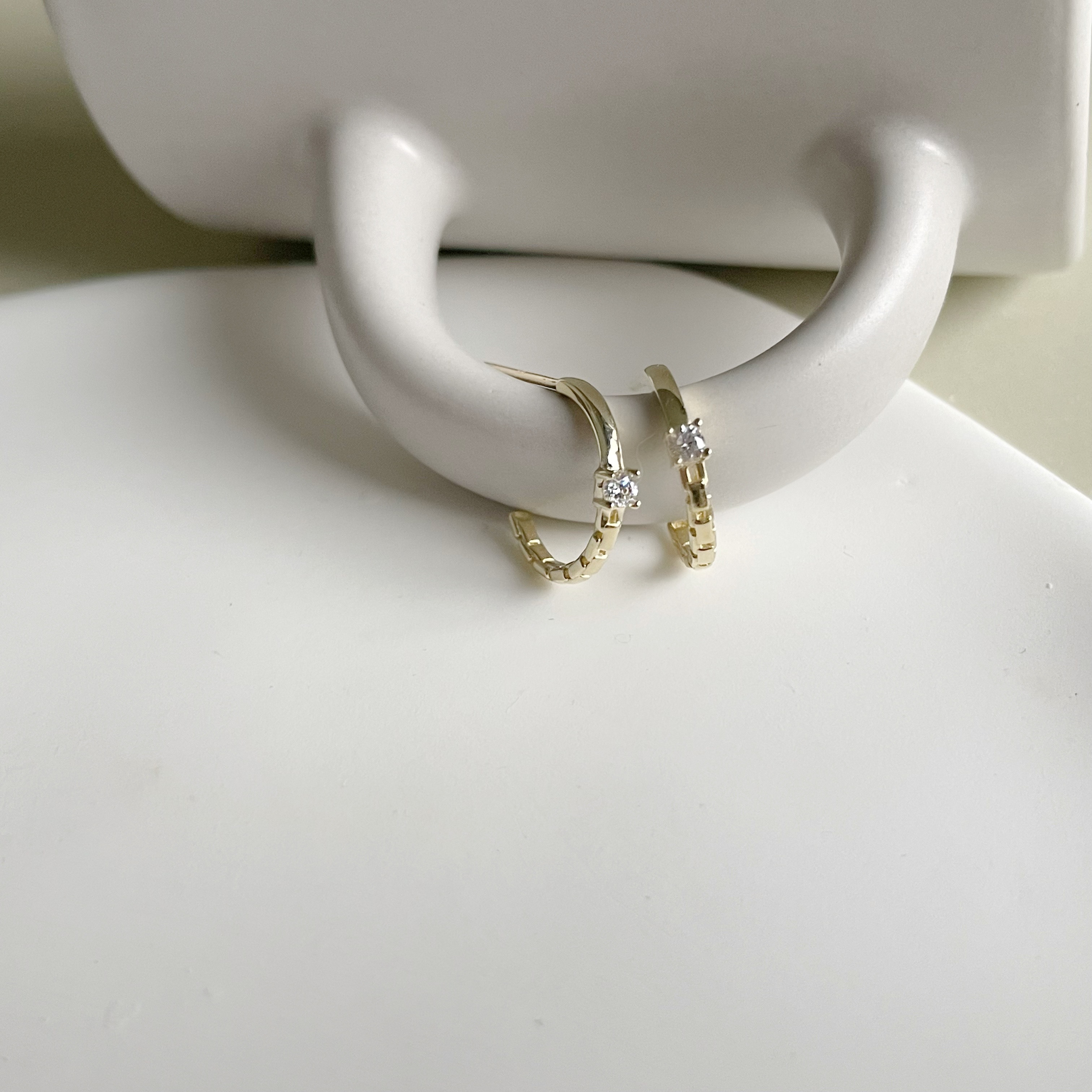 10k鎖鍊鋯石半圈式耳環