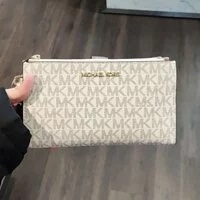 [S] MICHAEL KORS 35F8GTVWOB JET SET TRAVEL LG DOUBLE ZIP WRISTLET,VANILLA, 192877938637 (SMK366)
