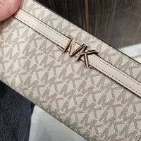 [S] MICHAEL KORS 35S3G6RE3B REED LG SNAP WALLET,LT CREAM MULTI, 196163779492 (SMK369)