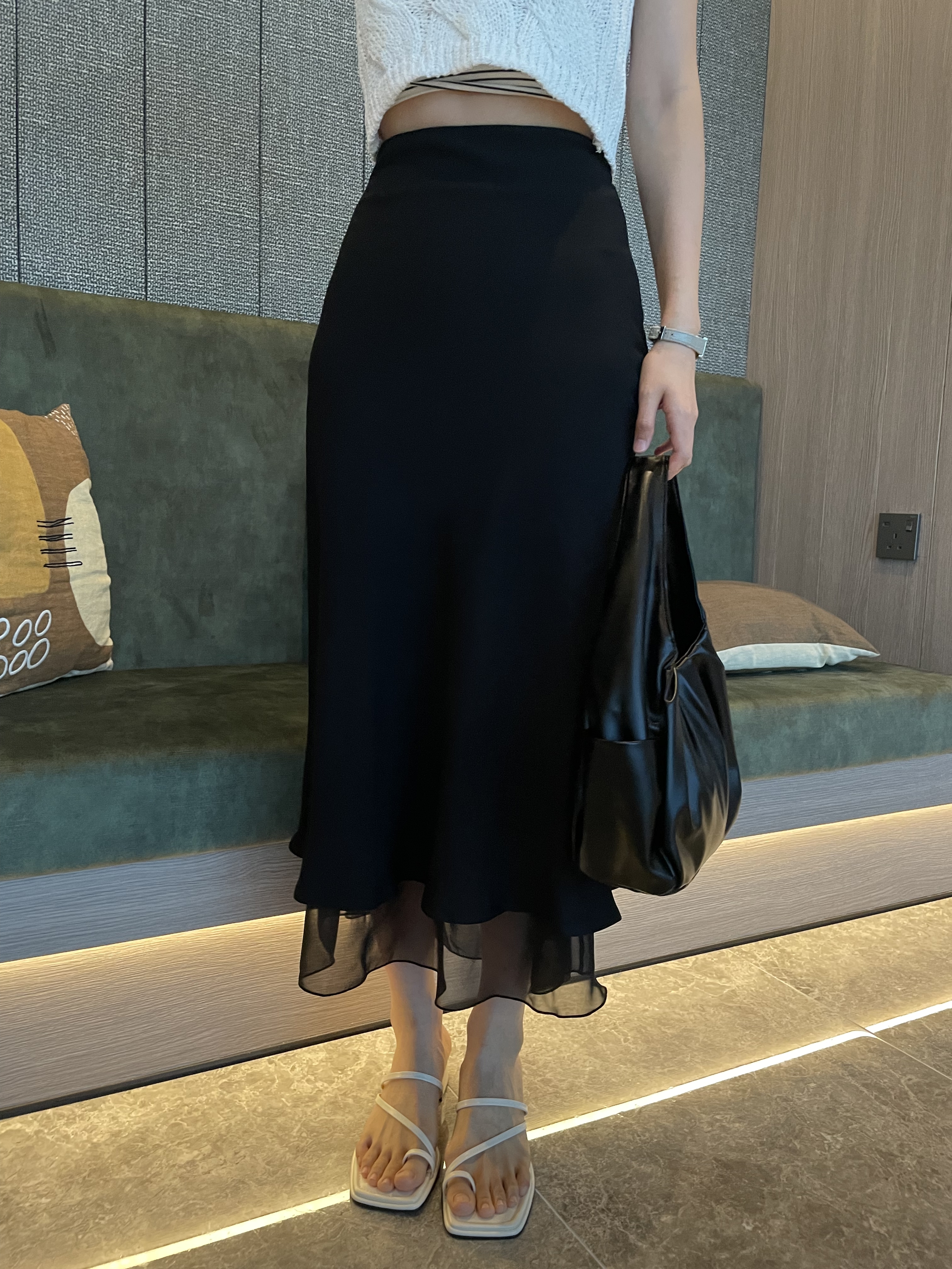 現貨) 氣質女神必買! 橡筋腰網紗魚尾裙 SK4001 (黑)