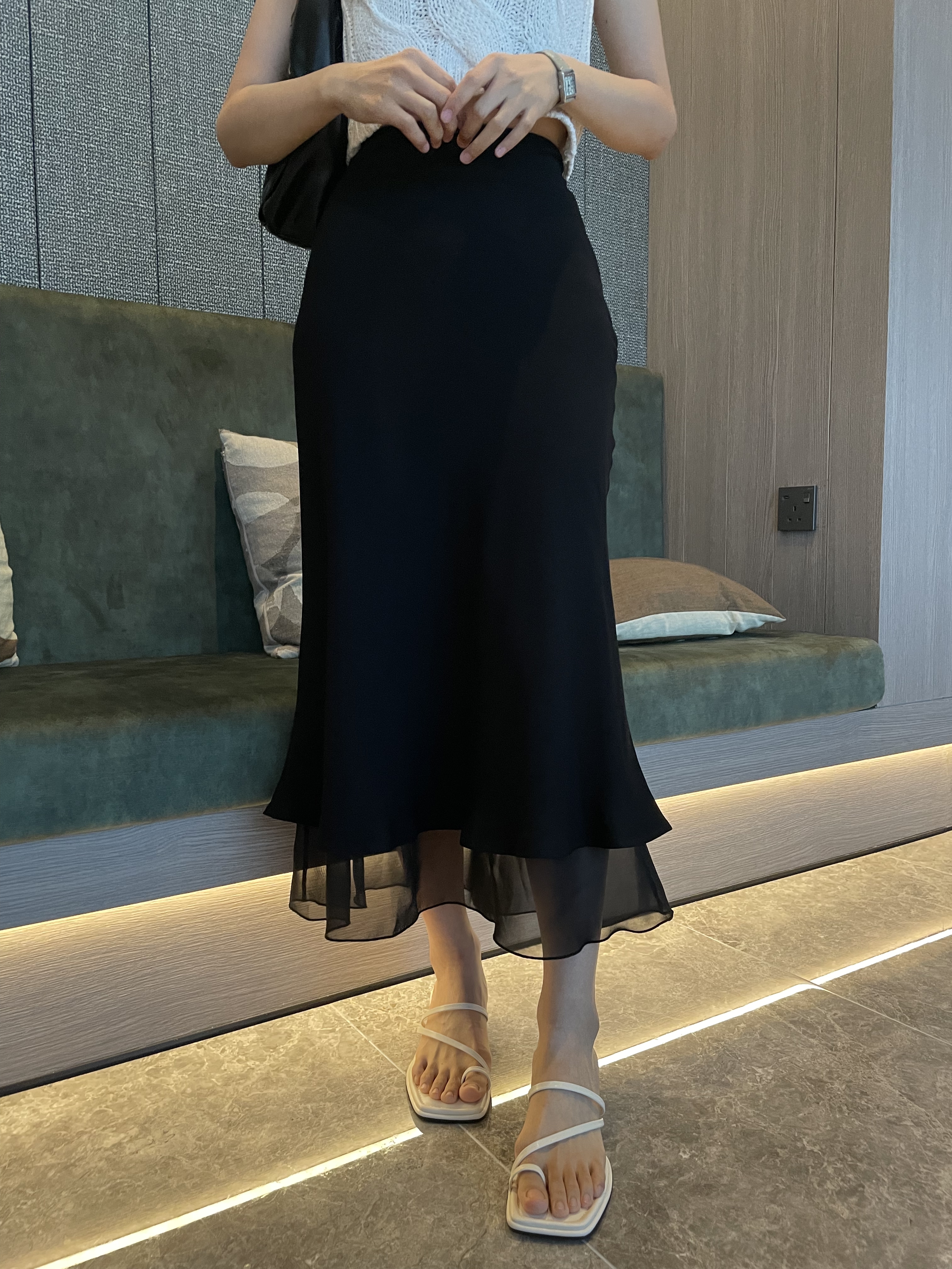 現貨) 氣質女神必買! 橡筋腰網紗魚尾裙 SK4001 (黑)