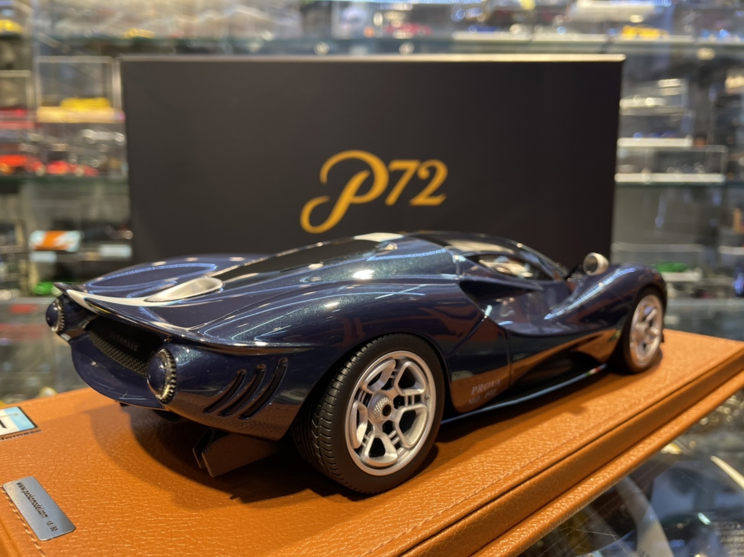 Peako 83805 De Tomaso P72 Midnight Blue Metallic 1/18