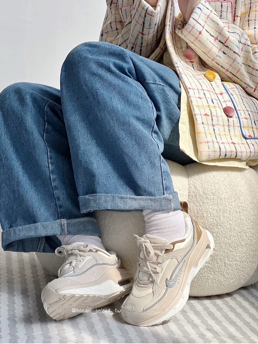 Nike Air max bliss 奶杏色 米白 氣墊老爹鞋（FB1860-101）