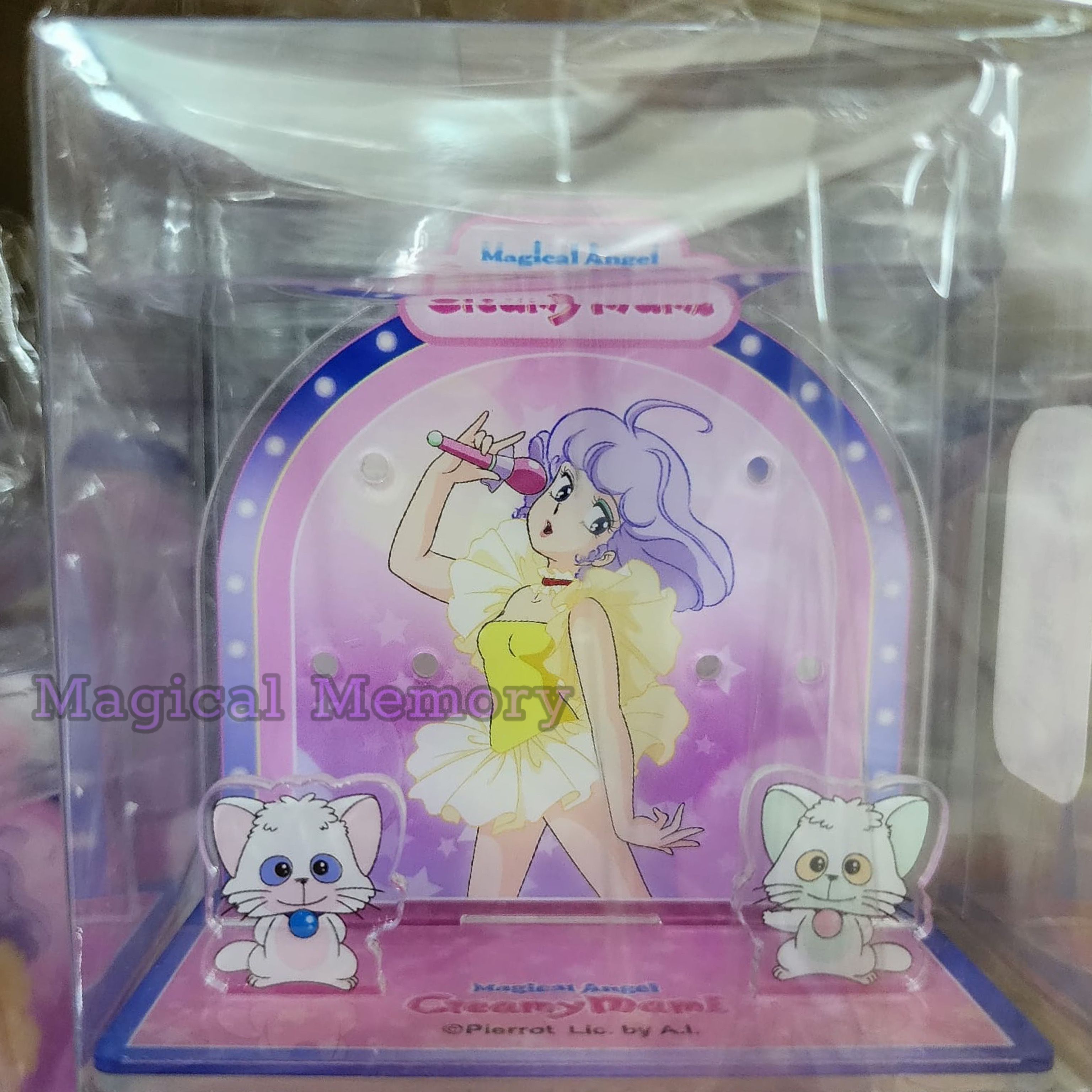 我係小忌廉展示膠牌（舞台）