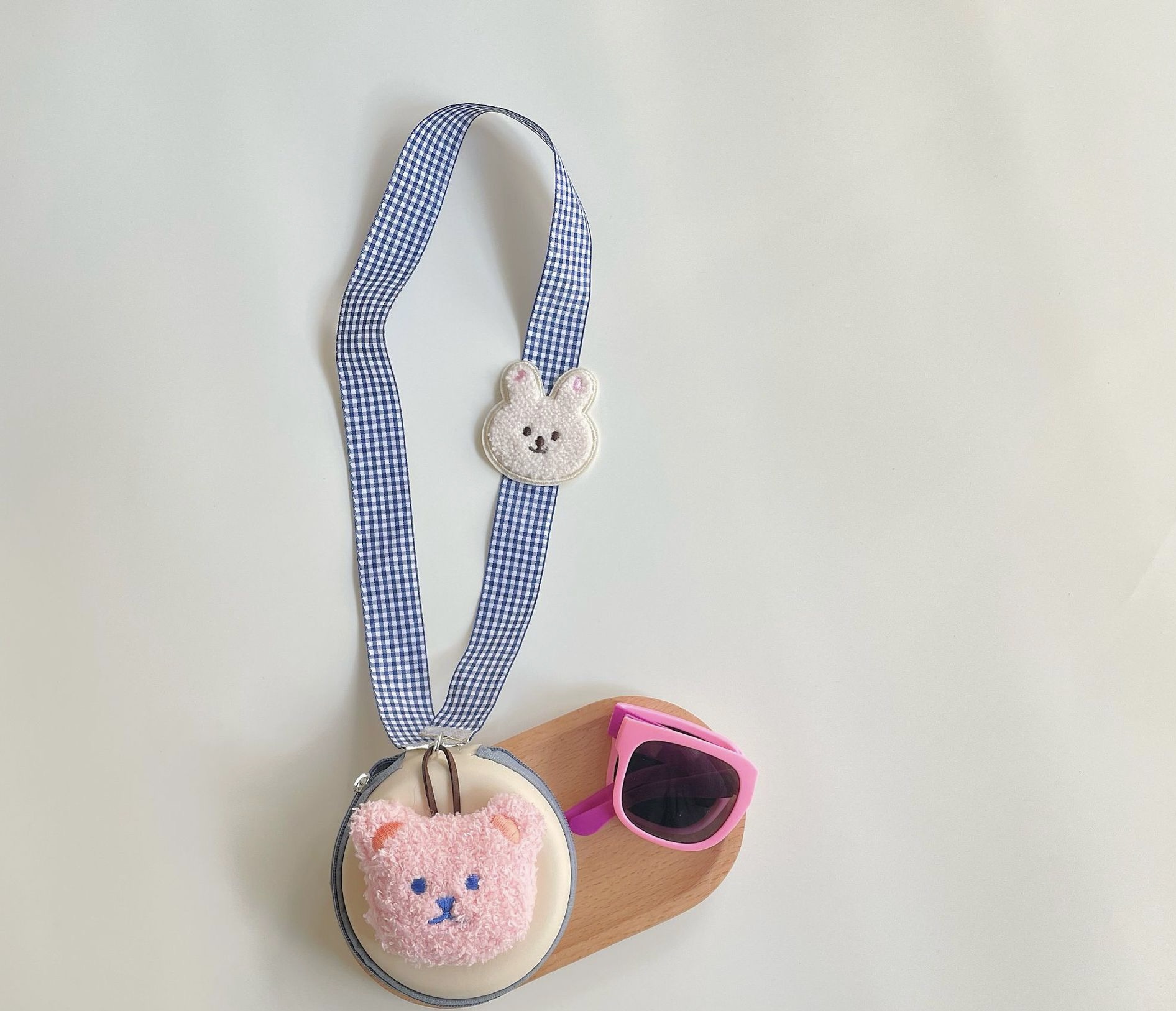 掛在脖子不會不見!!!!!折疊收納飽和色抗UV墨鏡