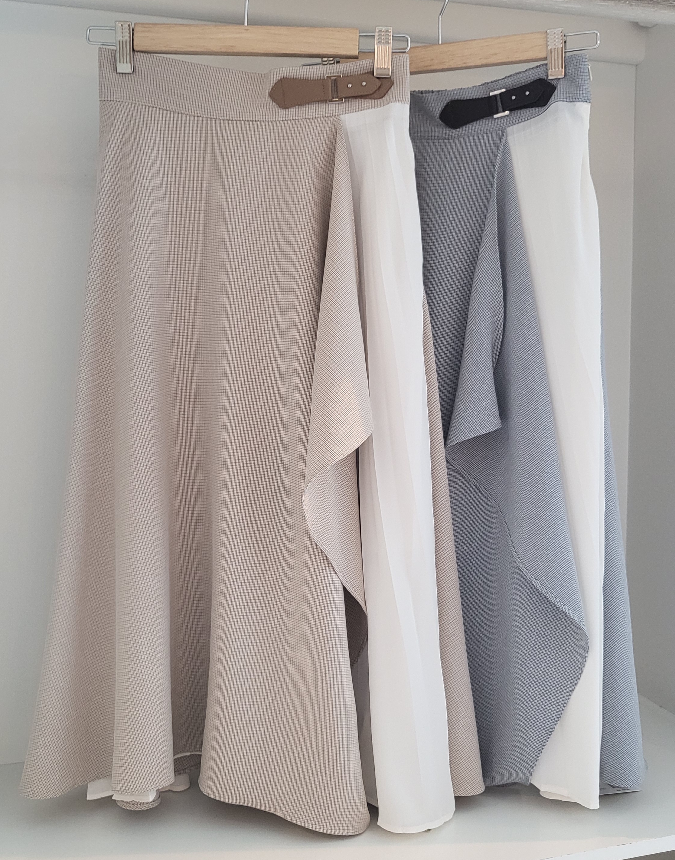 KOREAN CHECKED MIDI SKIRT