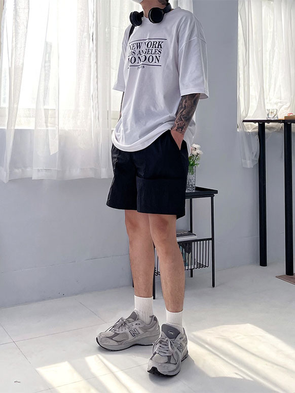 素面口袋 休閒穿搭 潮流 日常 車邊防水短褲