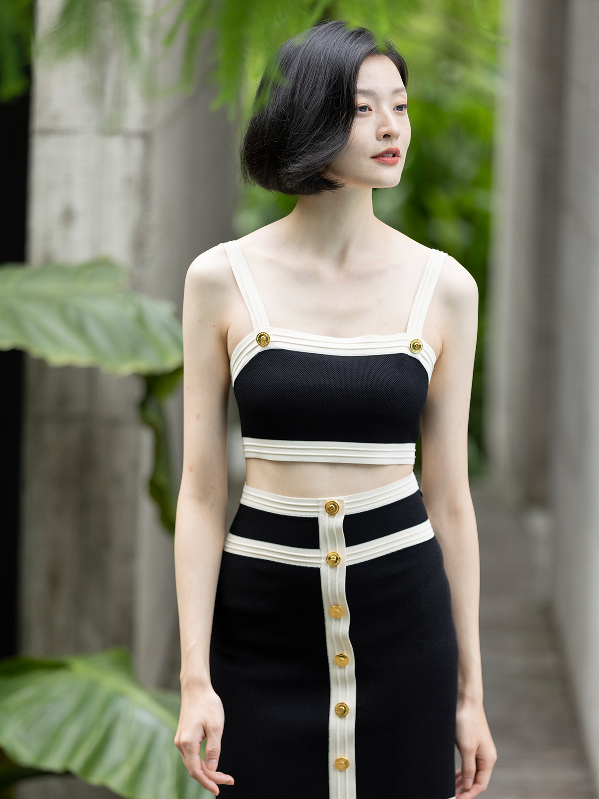 38.Elisabetta Franchi 滾邊雙色金釦窄裙 (黑)