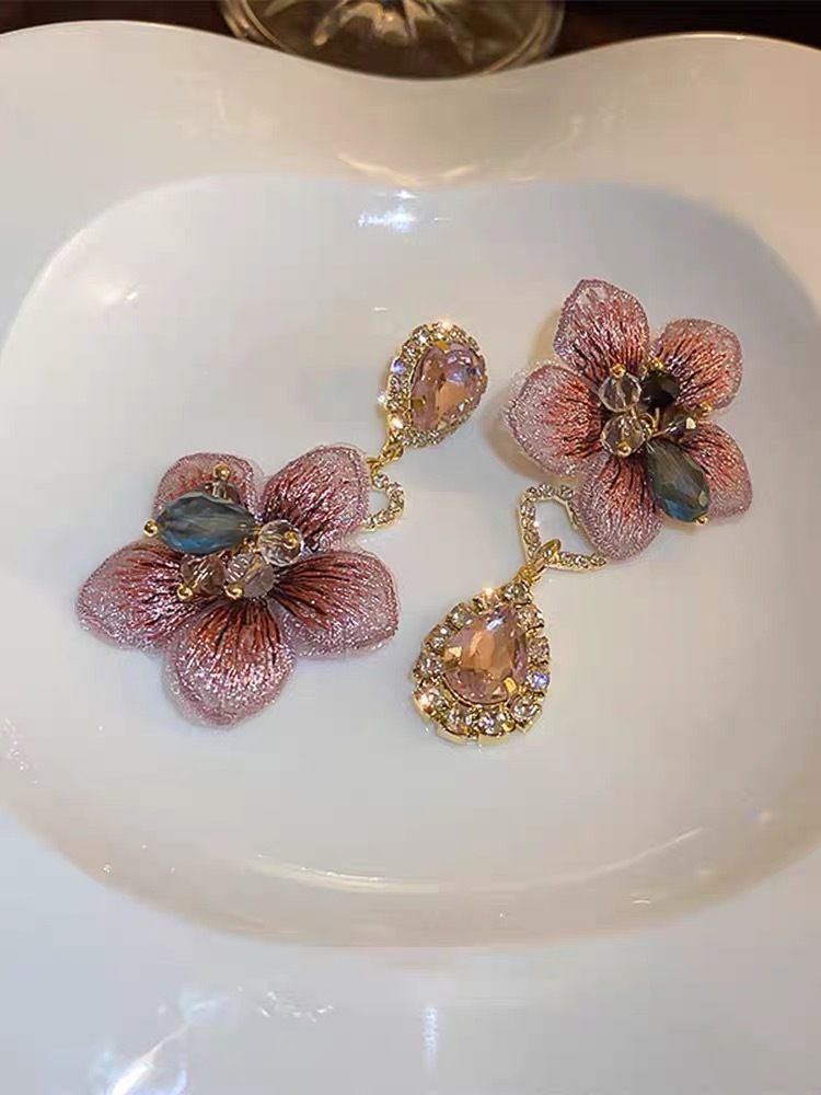 PY FASHION ACCESSARY:  Hand Embroidered Bling Bling Vacation Flower Earrings
