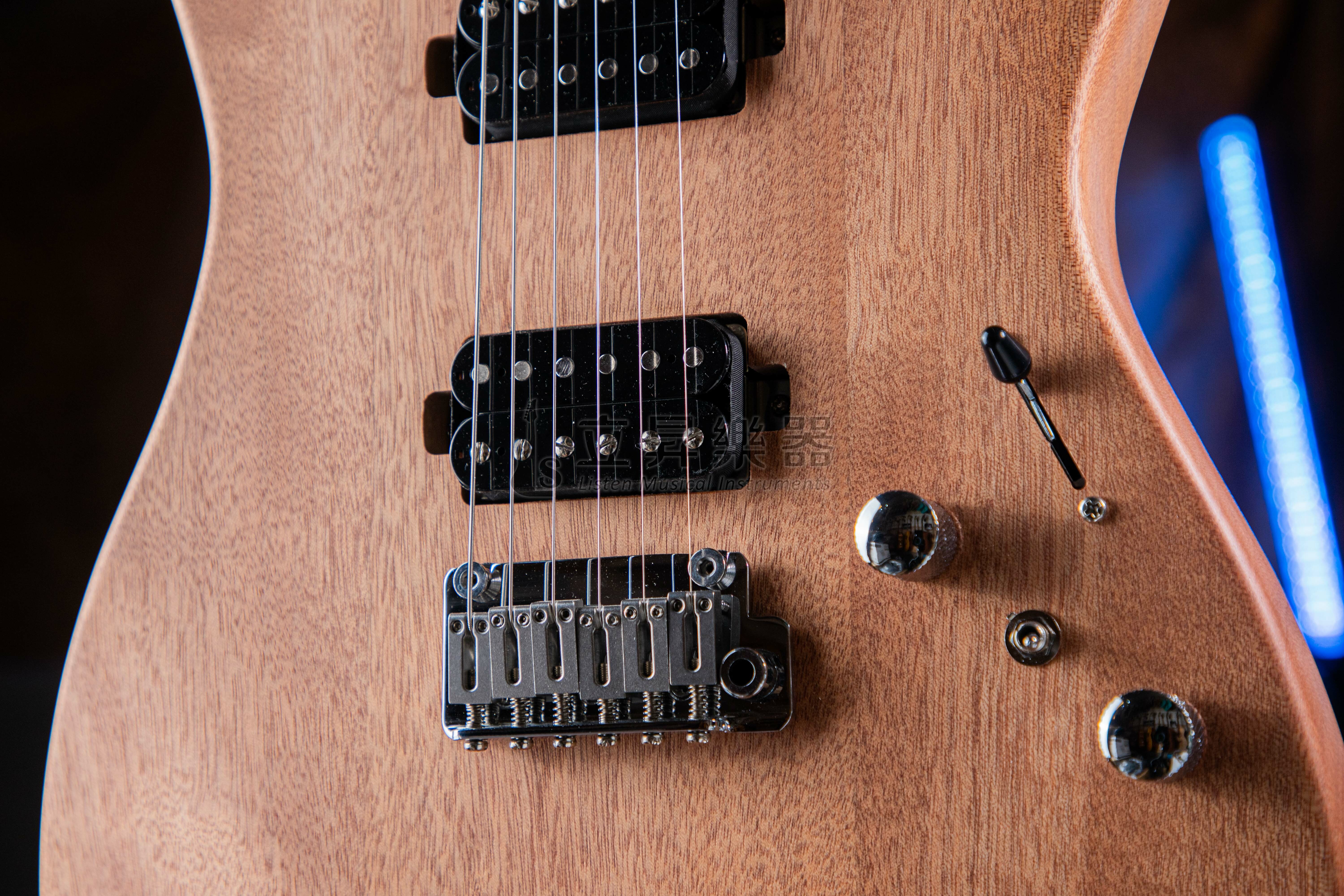 Corona Modern Plus S-Strat MAH M24 STRAT琴身 24格 烤楓木琴頸指板 不鏽鋼Fret 原木色 第 4 張圖片｜三峽鼓 / 打擊