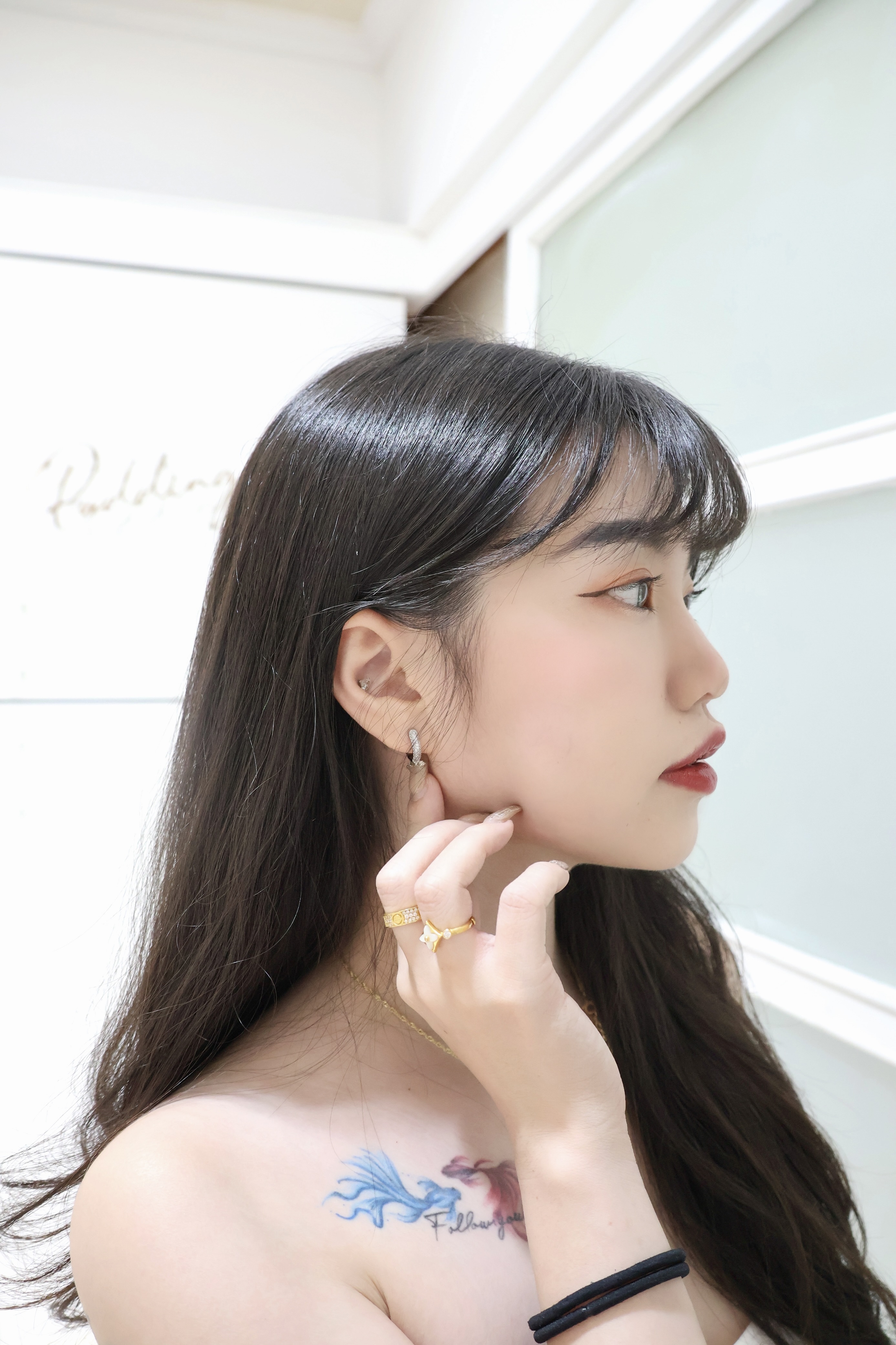 簡約精緻💫半圈小鑽耳環