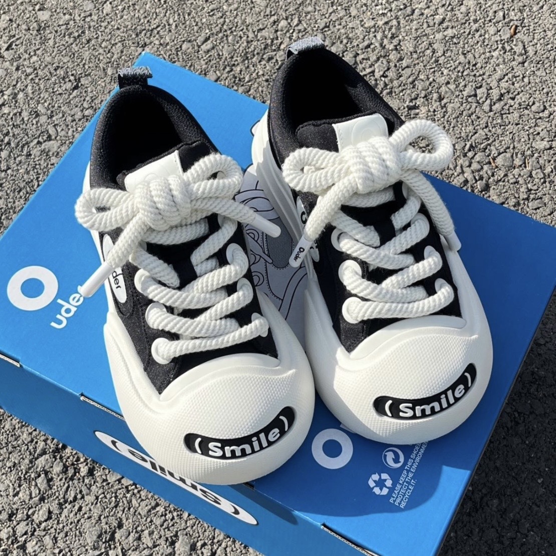 Ouder "Smiler" 開口笑 大頭鞋 黑白 三款 經典款 OUD010HEI / OUD010BAI / OUD010HHU