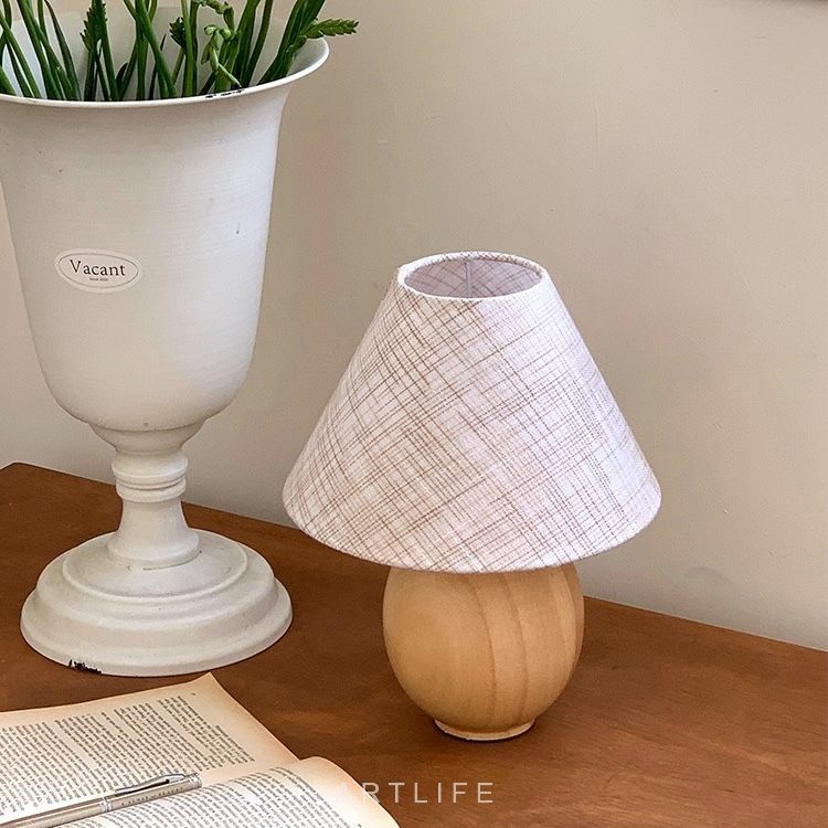 復刻美好 格紋布實木檯燈