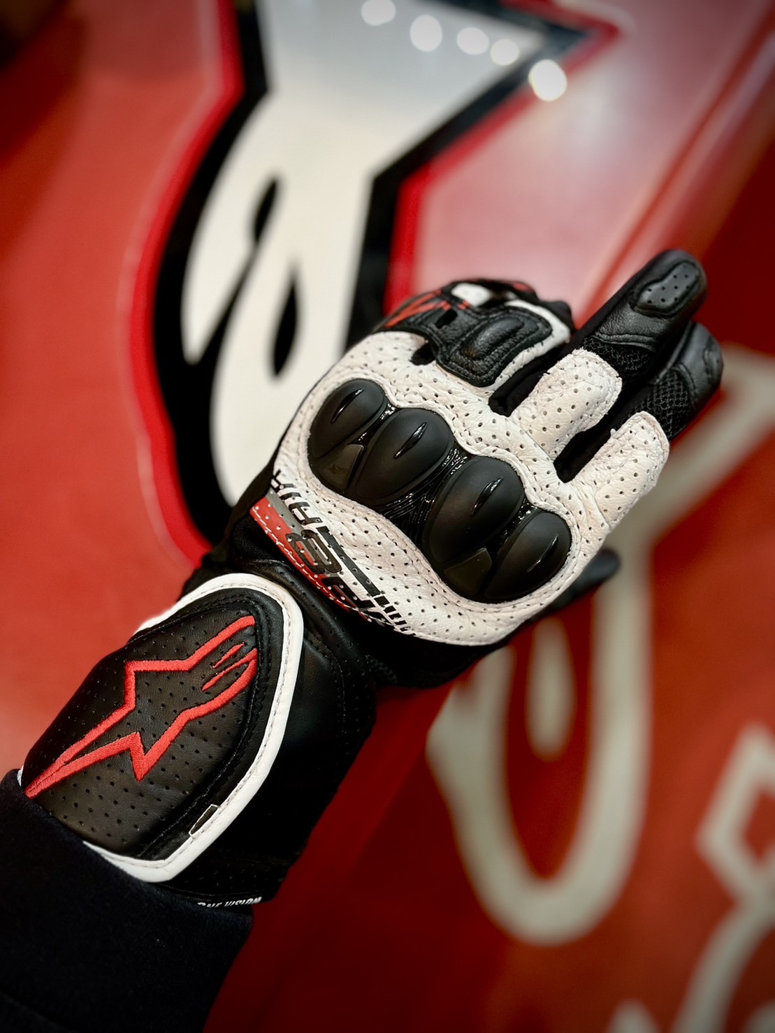ALPINESTARS SP-8 V3 AIR BLACK / WHITE BRIGHT RED 黑白紅 皮手套 SP8