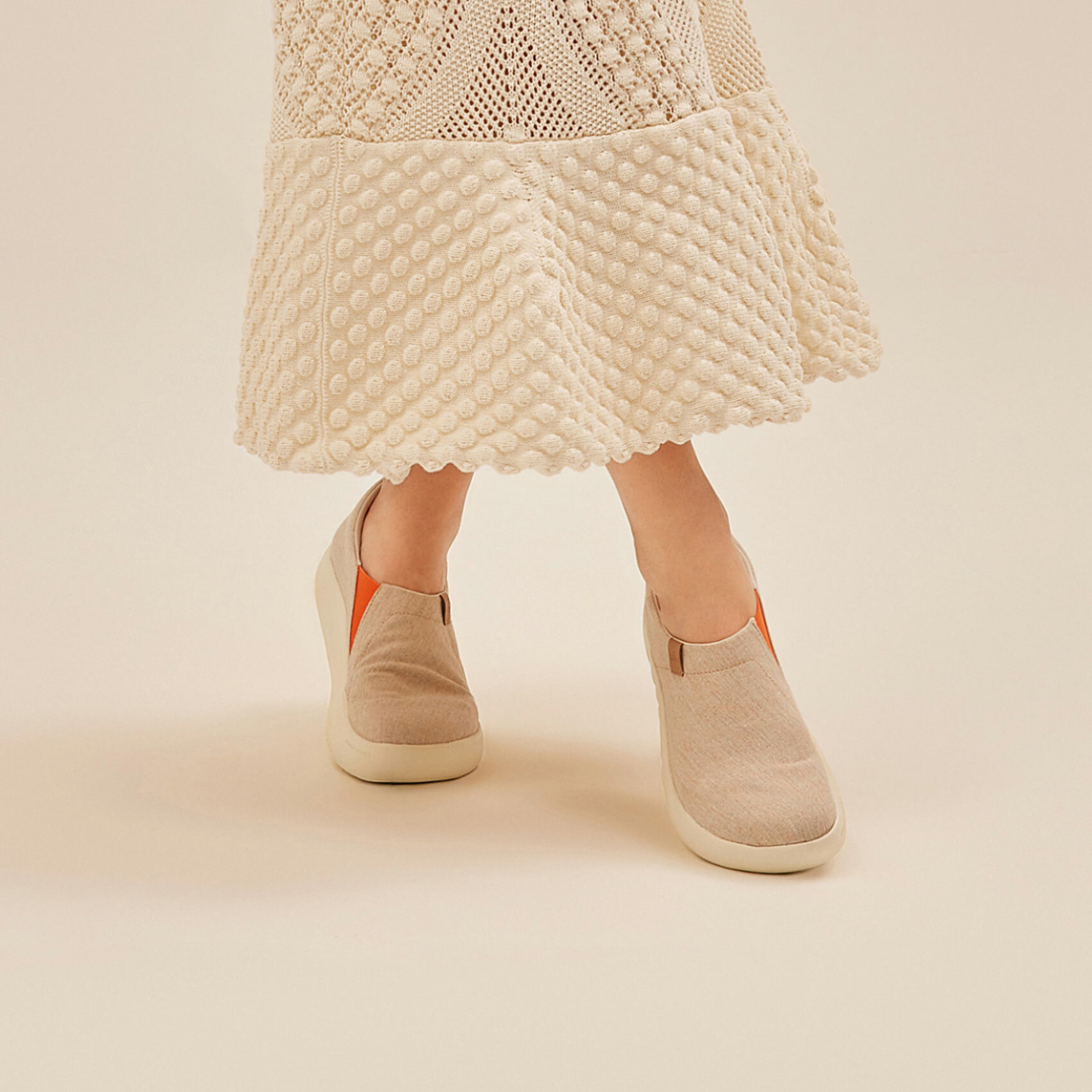 【Uin】西班牙原創設計 | 托萊多10 卡其棕 女鞋 彩繪鞋 休閒鞋 懶人鞋