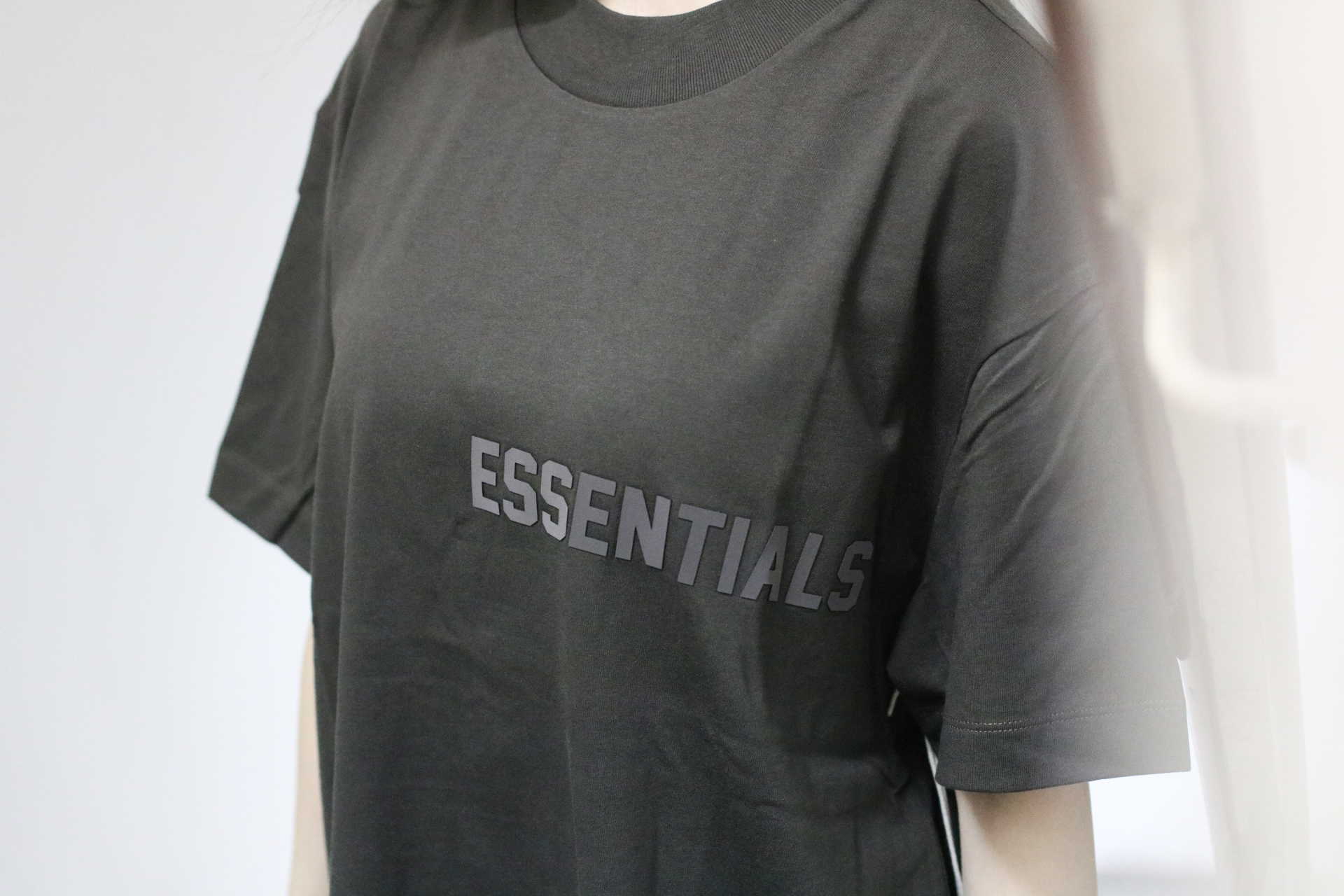 Fear Of God Essentials 3D Silicon Logo Tee Off Black