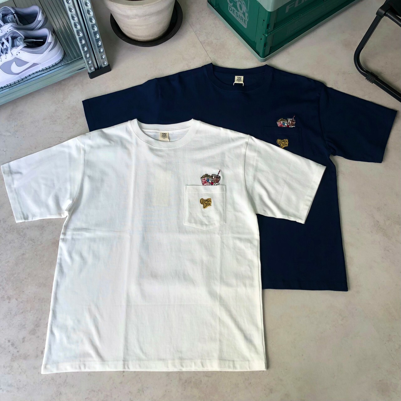 Power To The People 刺繡口袋棉質短Tee 3501011-103