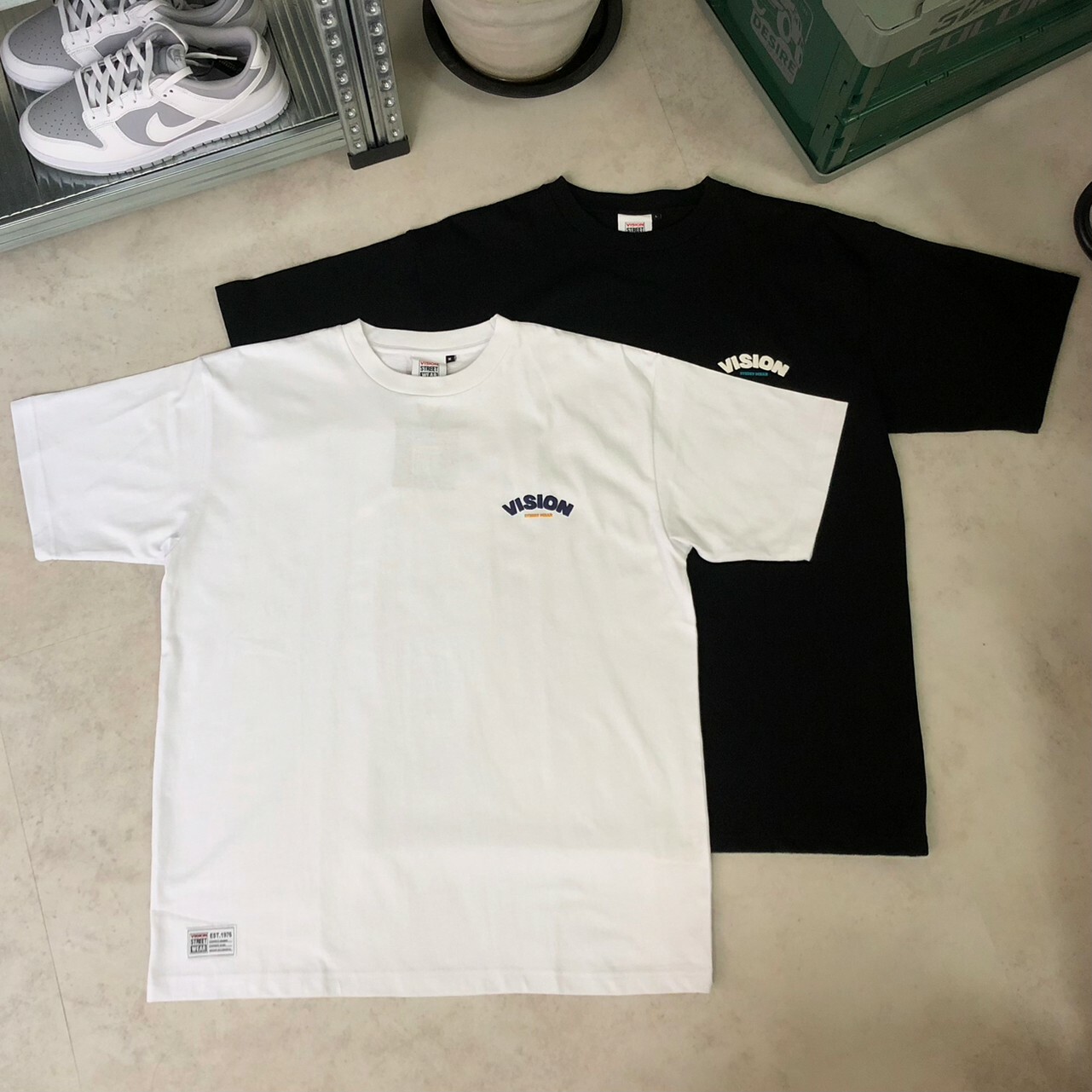 Vision Street Wear 夾娃娃機印花短袖T恤 3505044-101