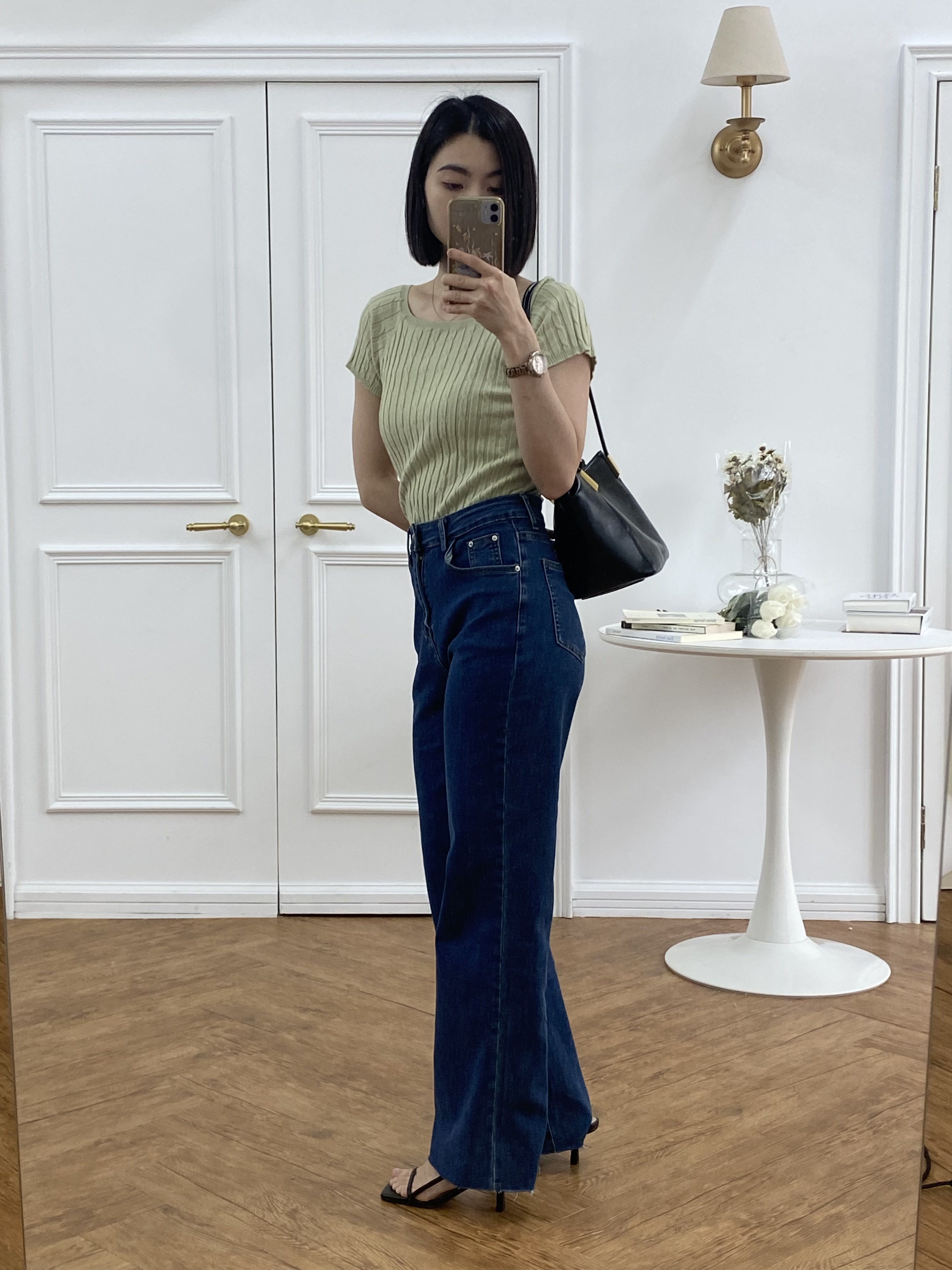 下抽鬚直筒牛仔褲(現貨L)